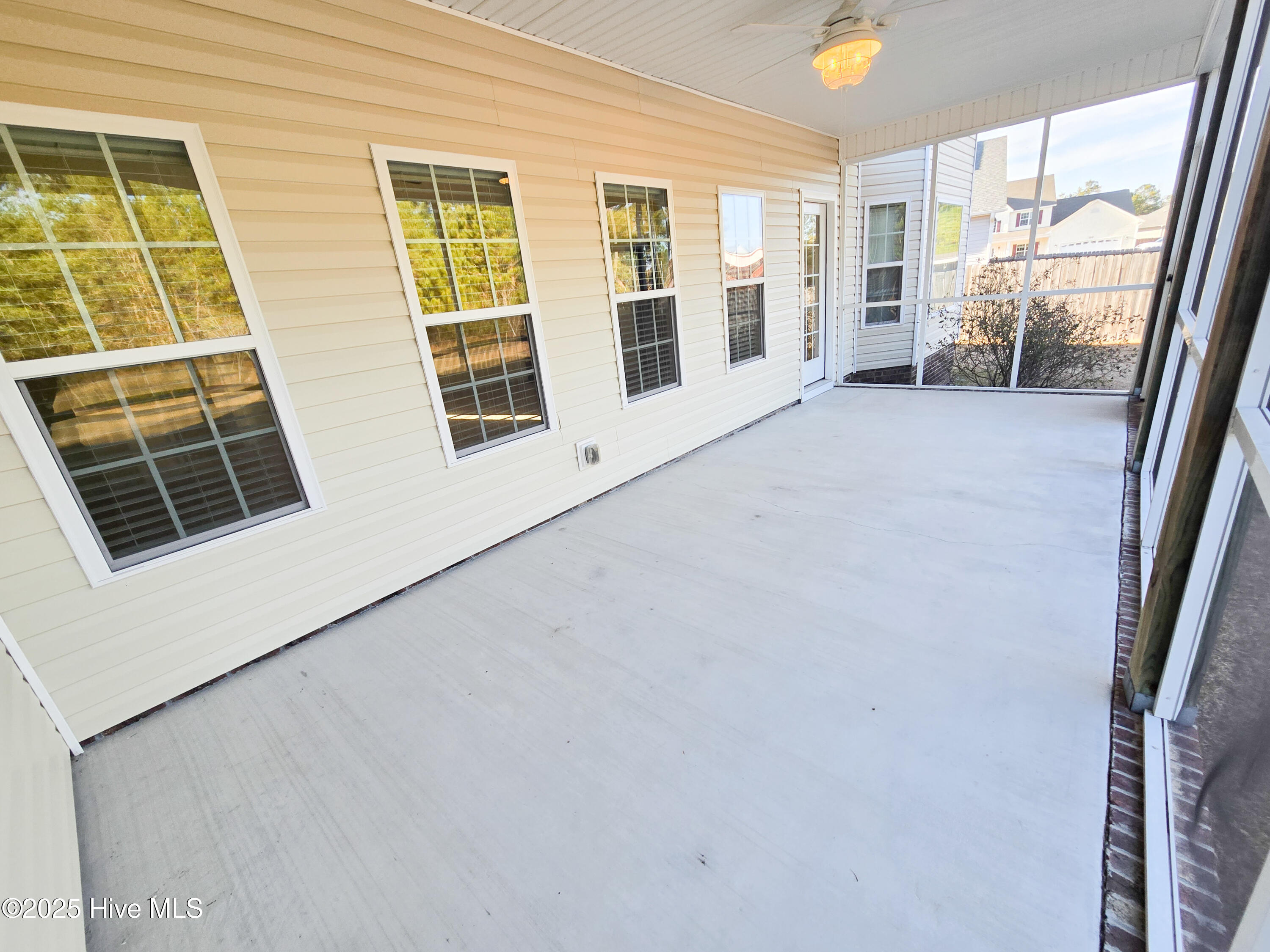 703 Shearwater Lane Property Photo 32
