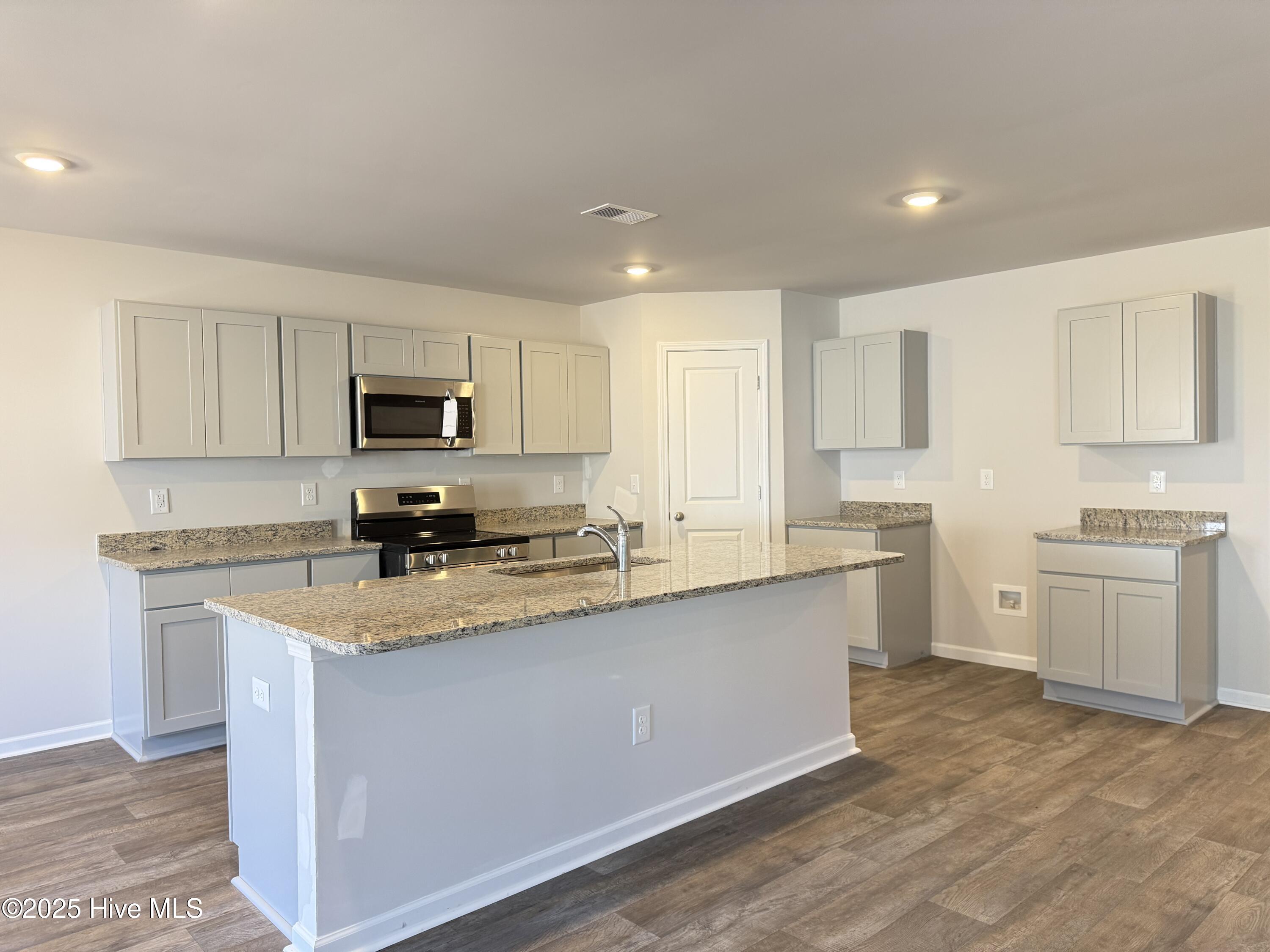 5243 Soy Bean Drive Property Photo 2