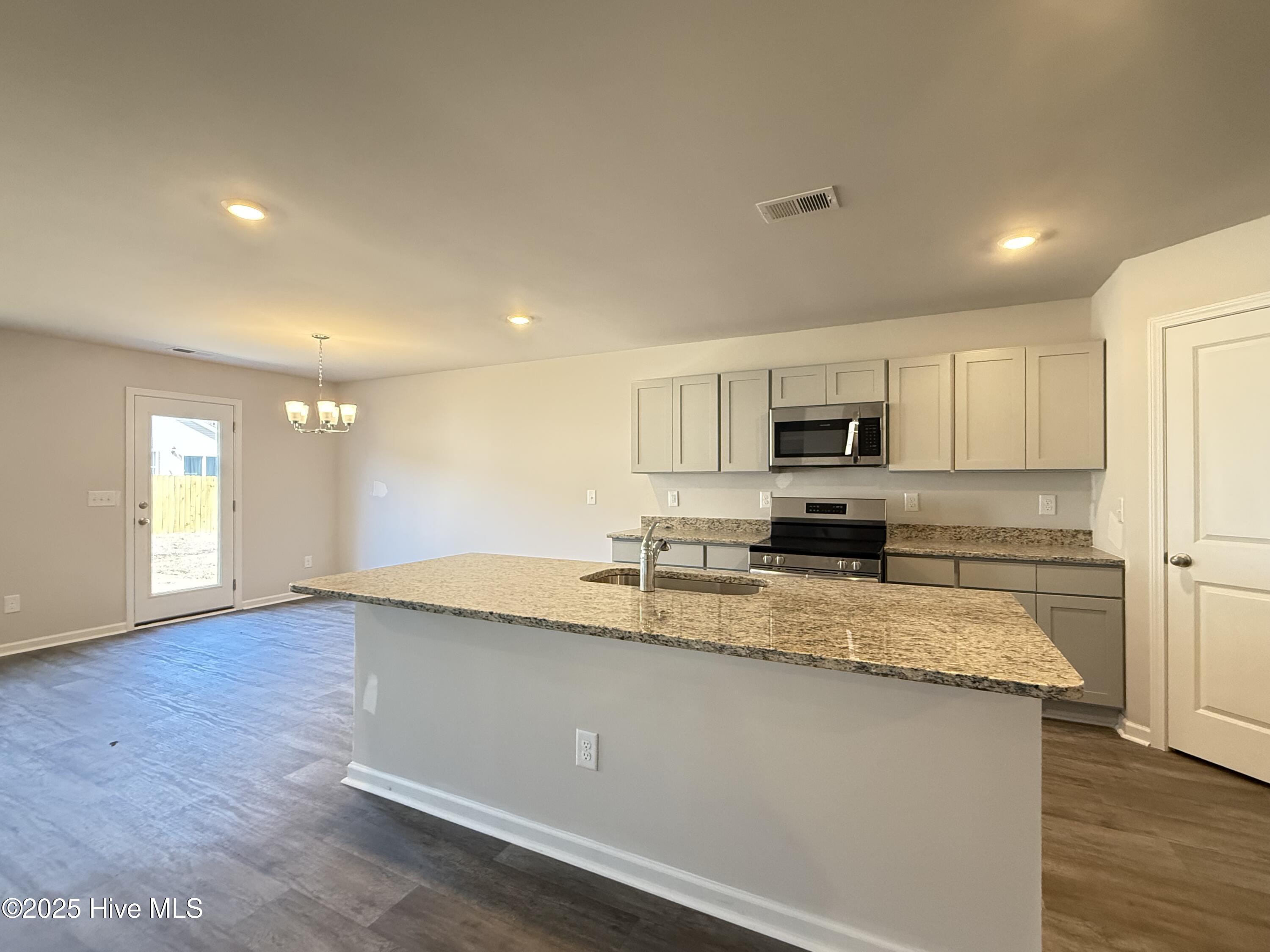 5243 Soy Bean Drive Property Photo 10