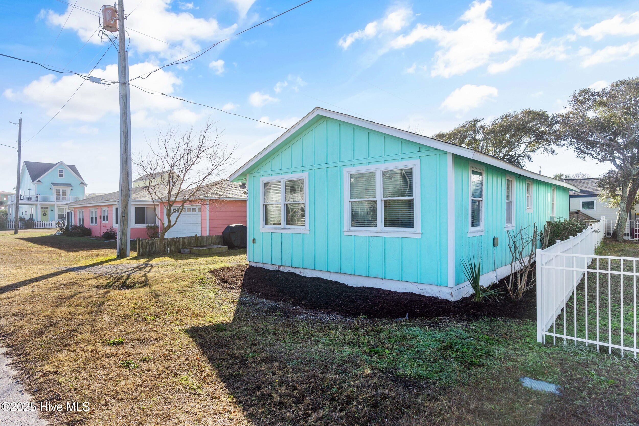 309 F Avenue Property Photo 4