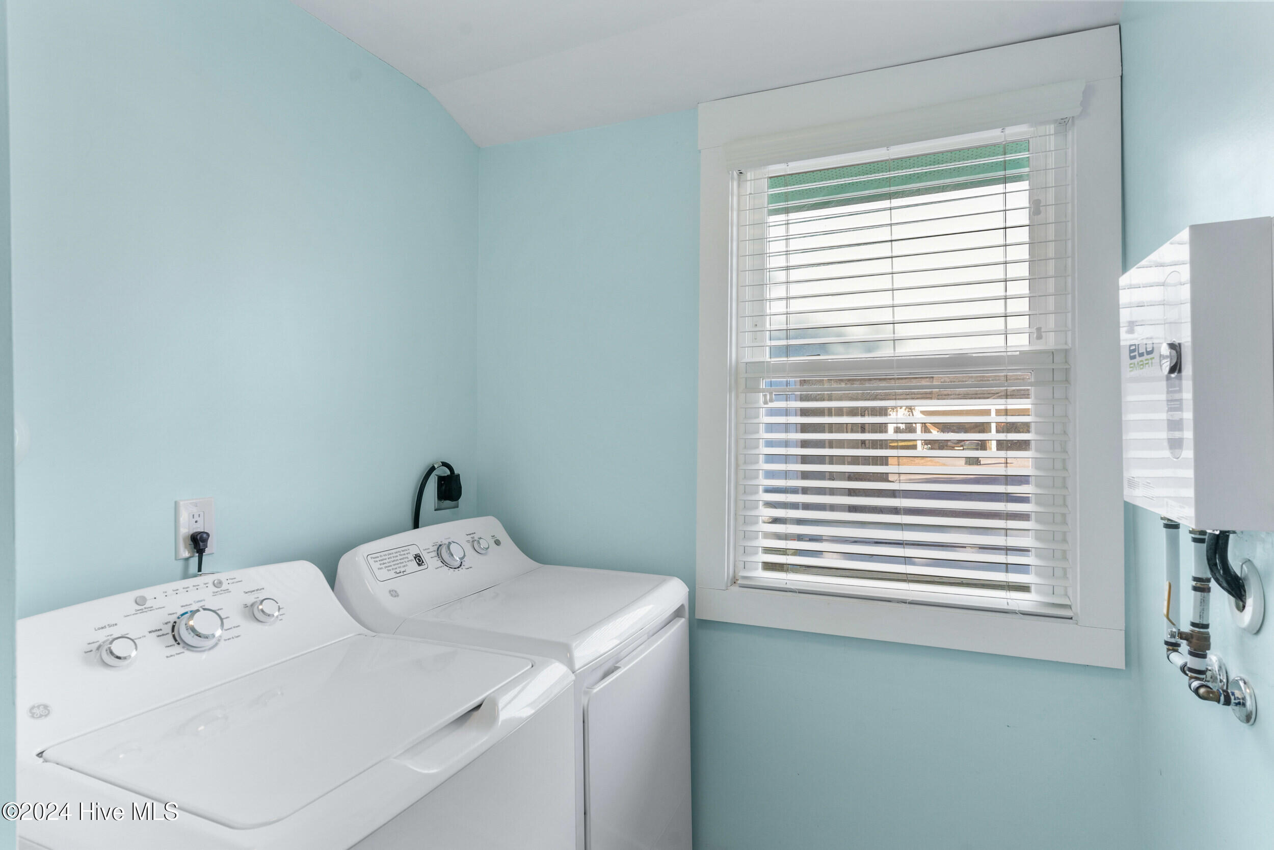 309 F Avenue Property Photo 23