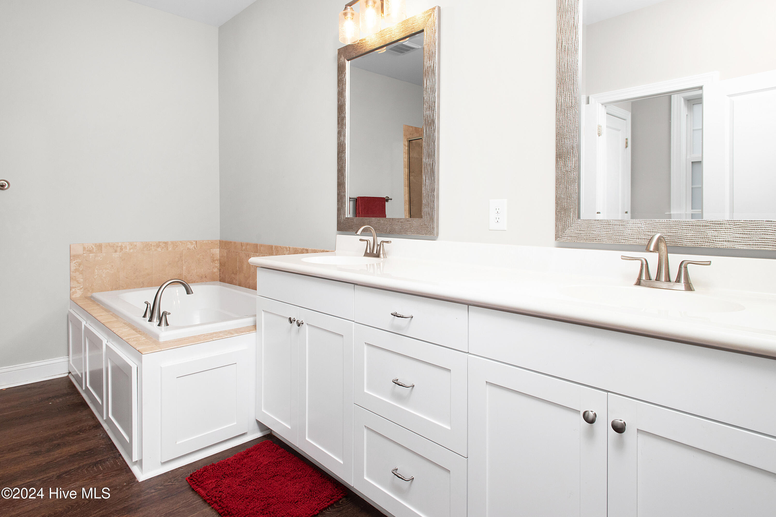 180 Laura Drive Property Photo 16