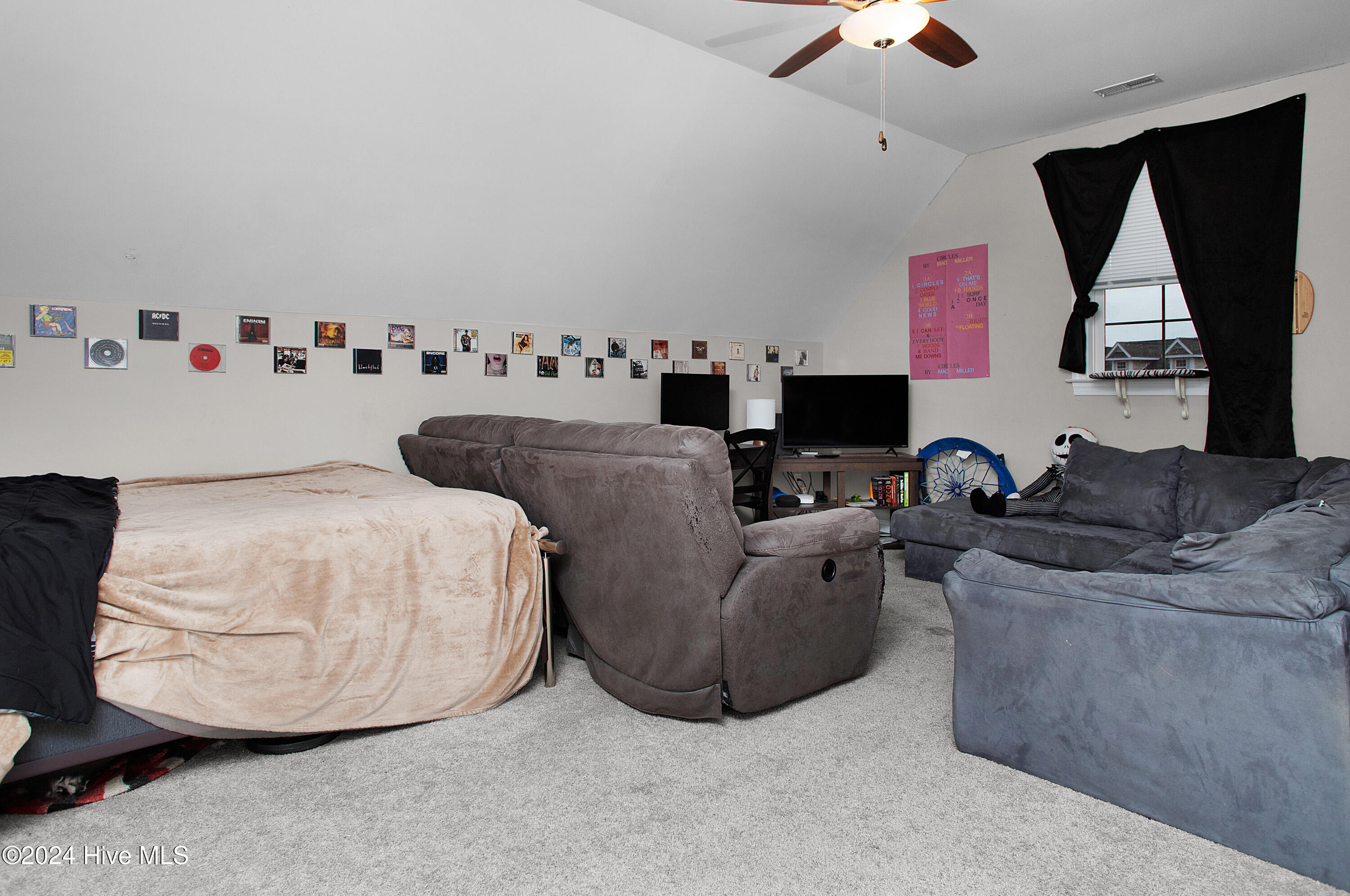 180 Laura Drive Property Photo 21