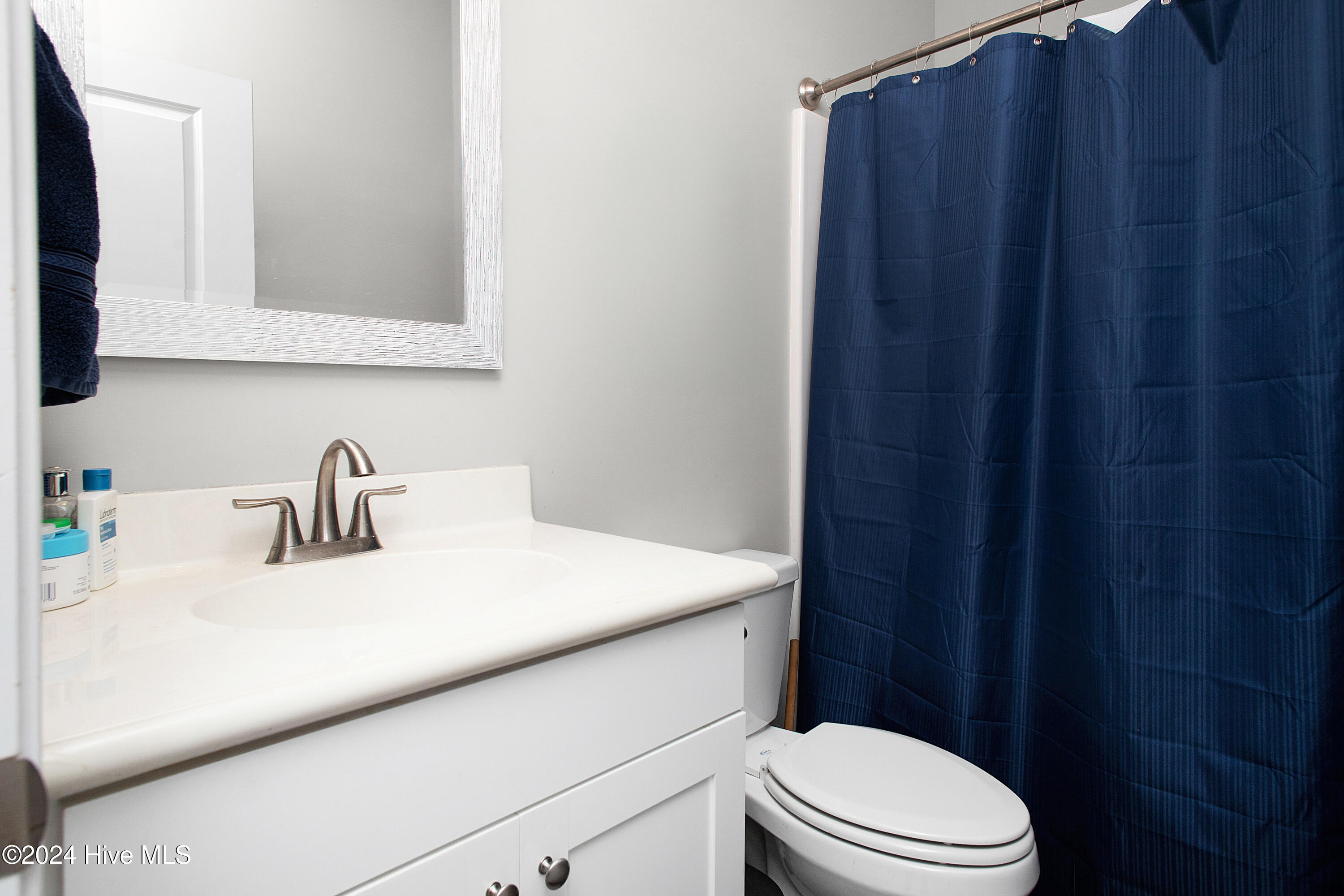 180 Laura Drive Property Photo 22