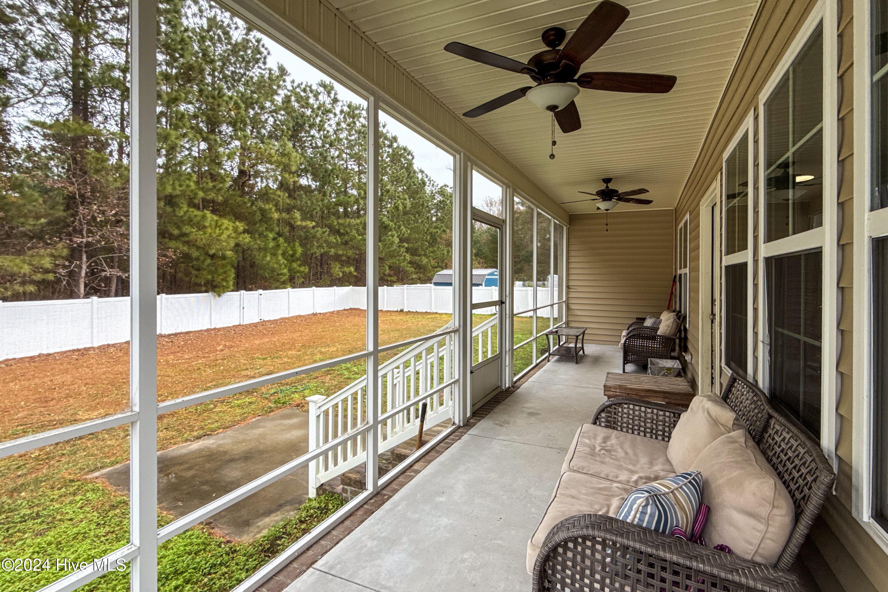 180 Laura Drive Property Photo 24