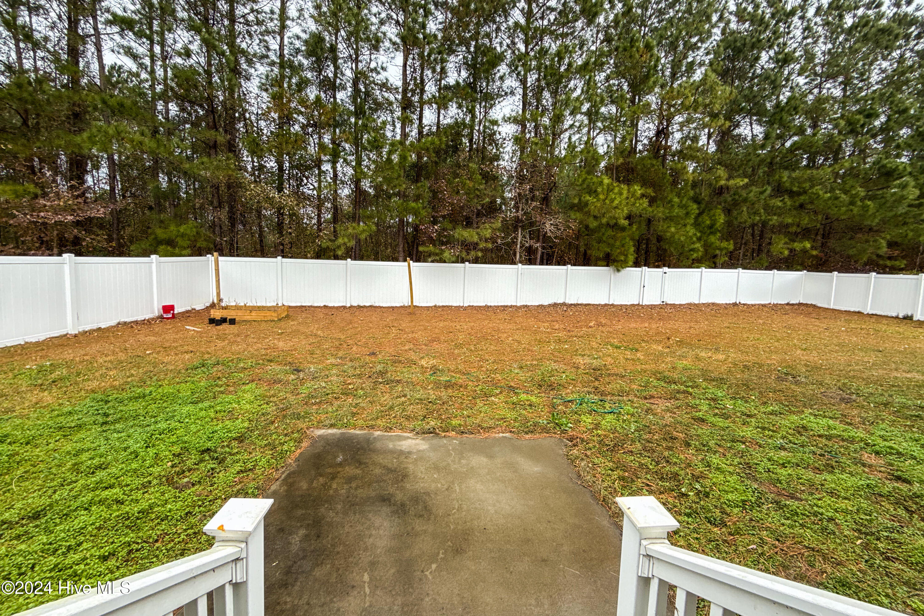 180 Laura Drive Property Photo 25