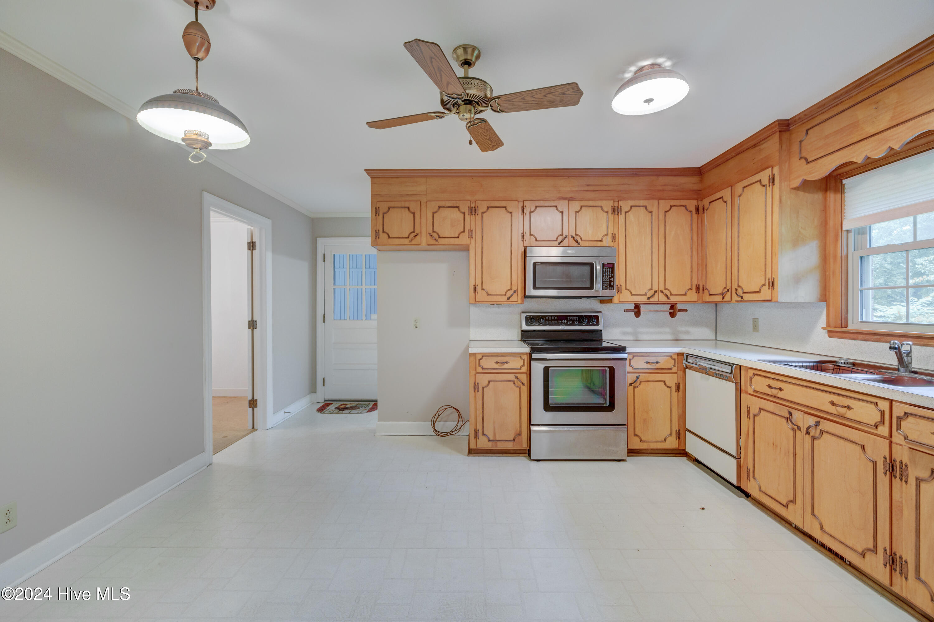 5021 College Acres Drive Property Photo 16