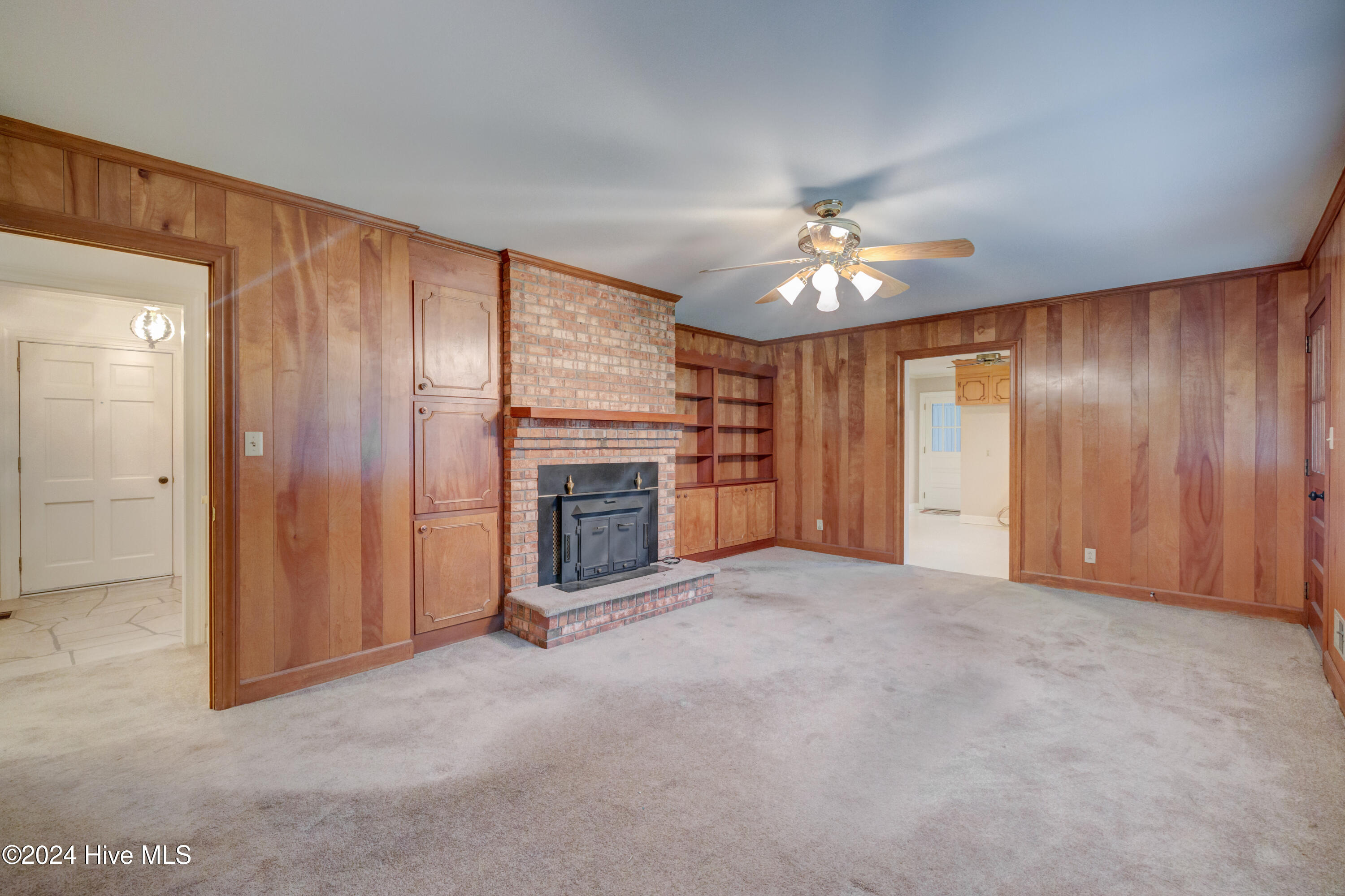 5021 College Acres Drive Property Photo 19