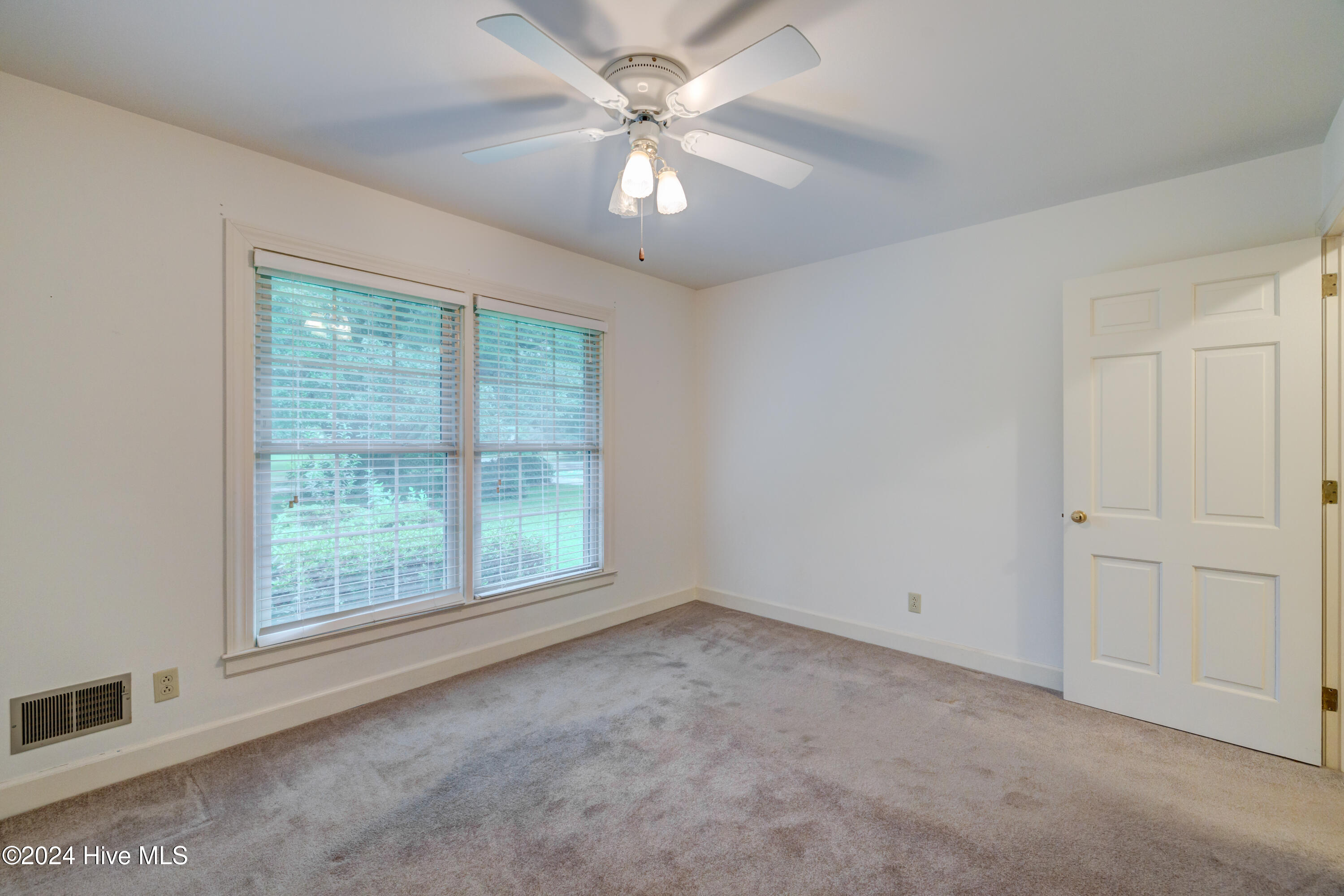 5021 College Acres Drive Property Photo 23