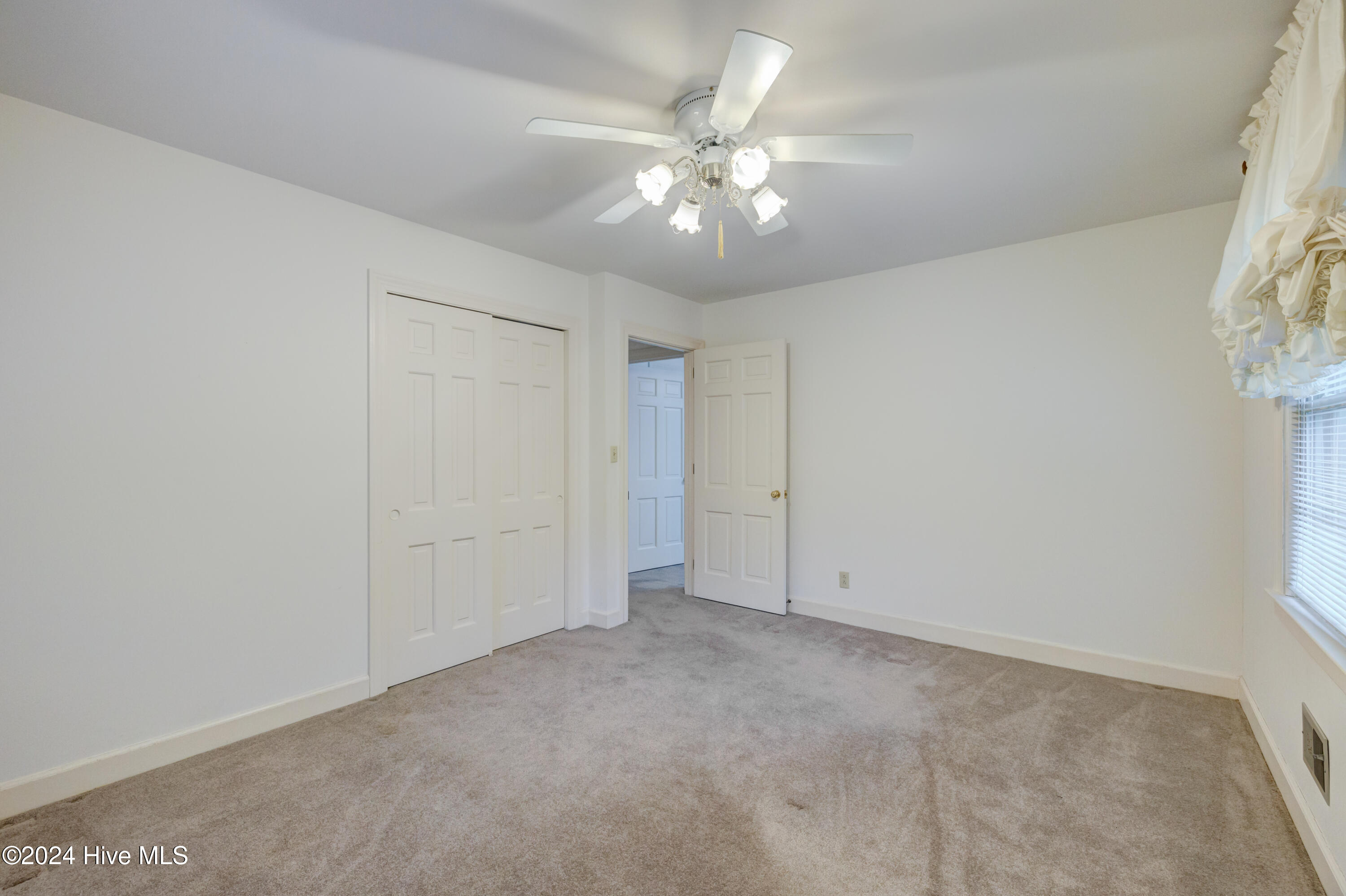 5021 College Acres Drive Property Photo 28