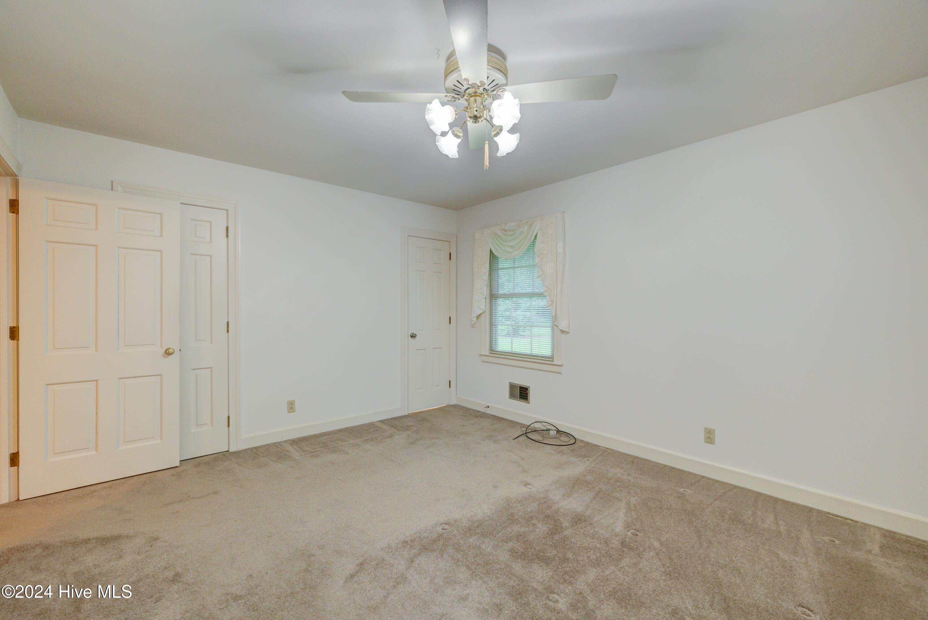 5021 College Acres Drive Property Photo 30