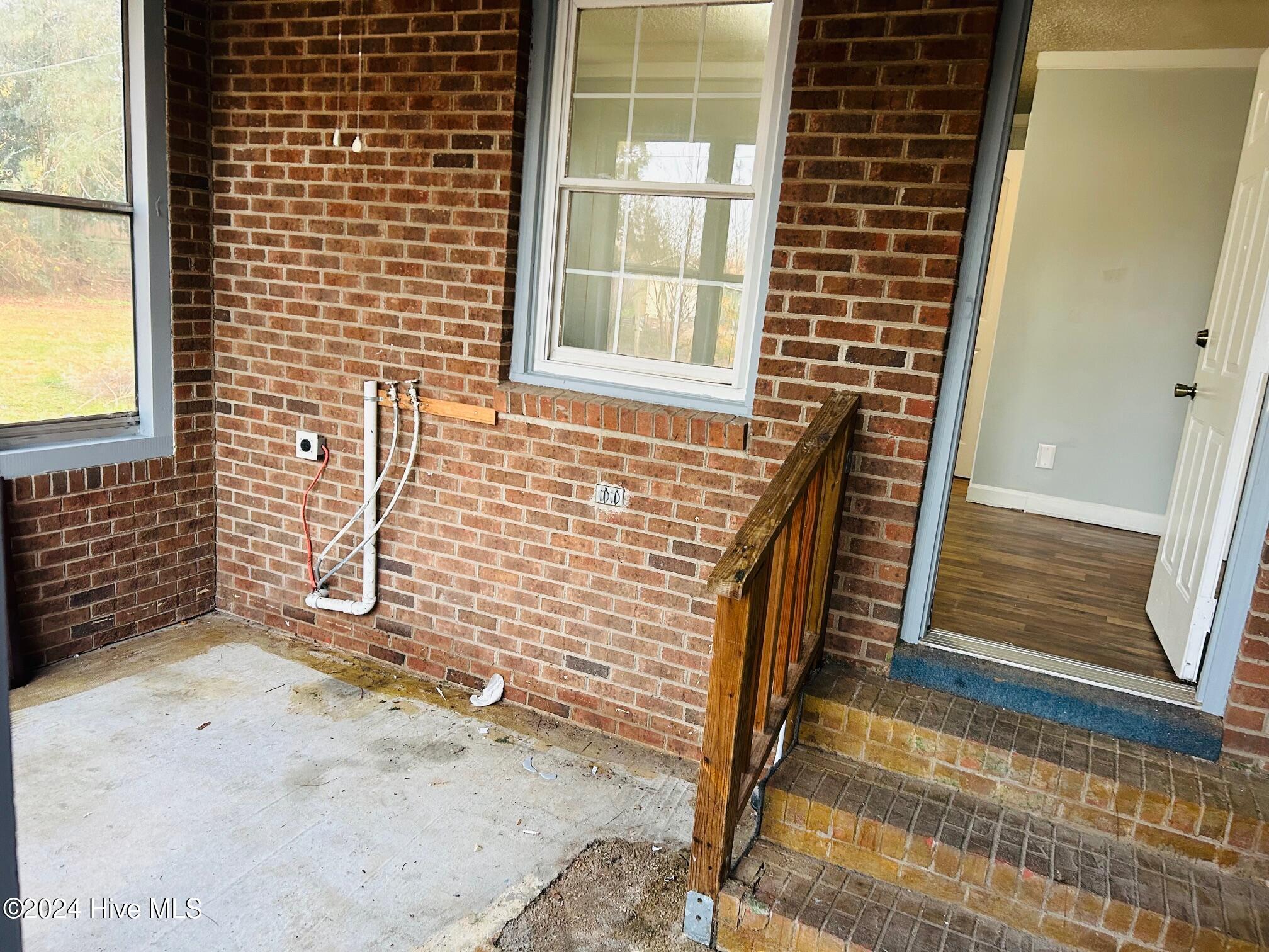 3300 Pinetree Lane Property Photo 14
