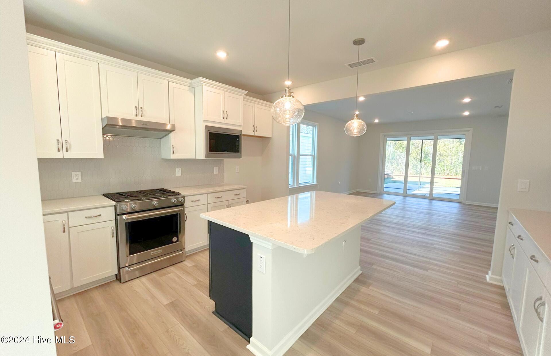 5047 Meadow Buttercup Court 212g Property Photo 2