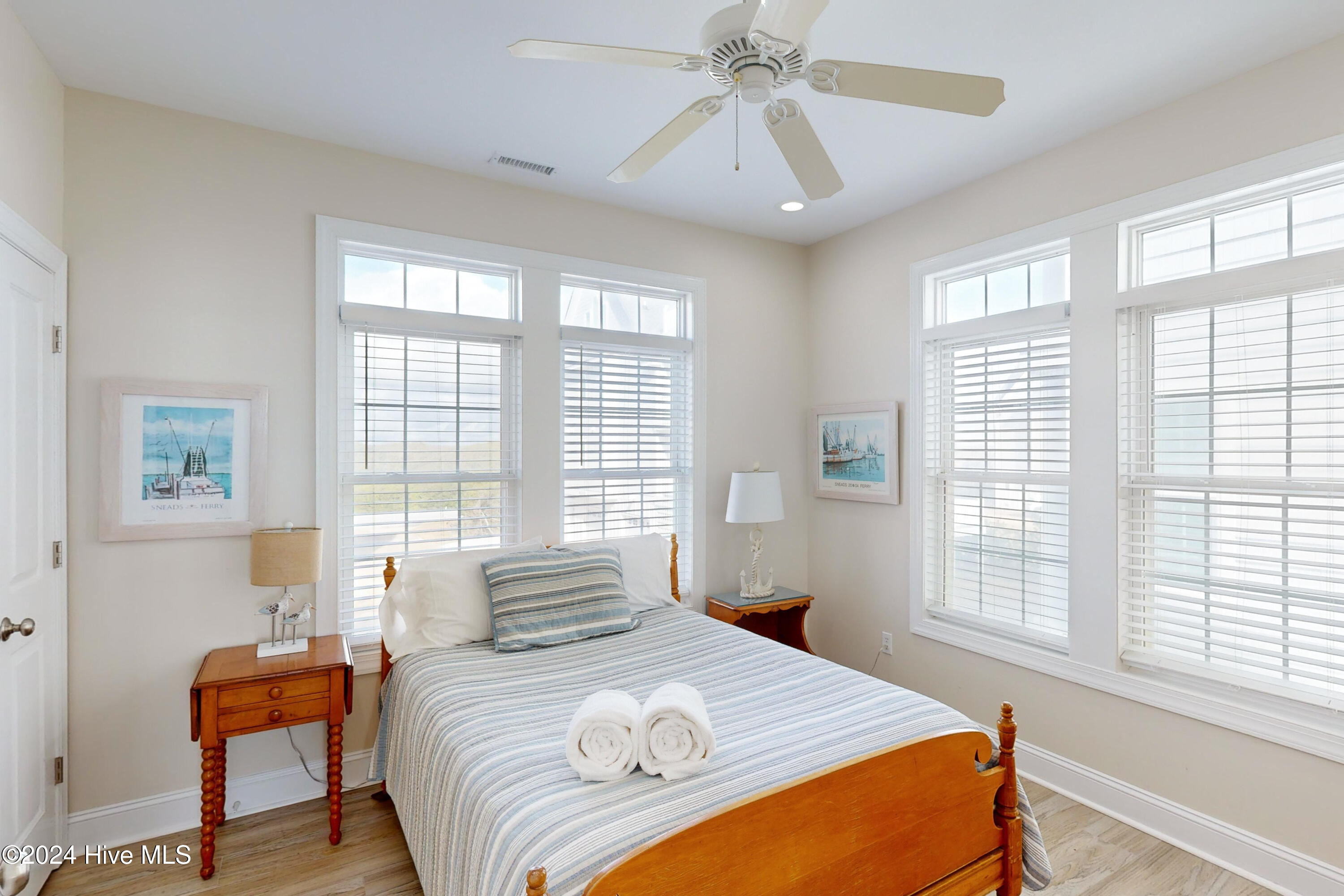4256 Island Drive Property Photo 47