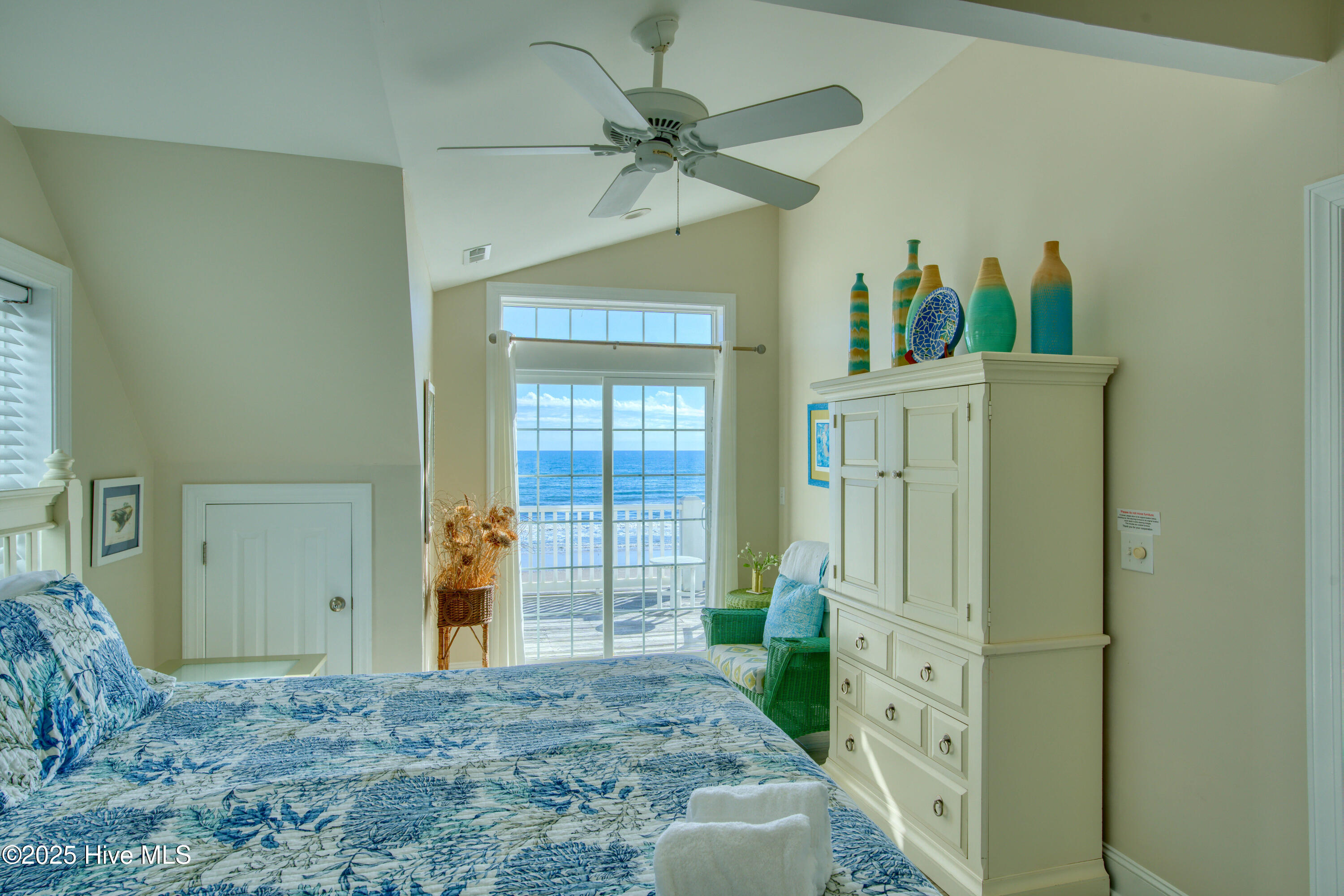 4256 Island Drive Property Photo 62