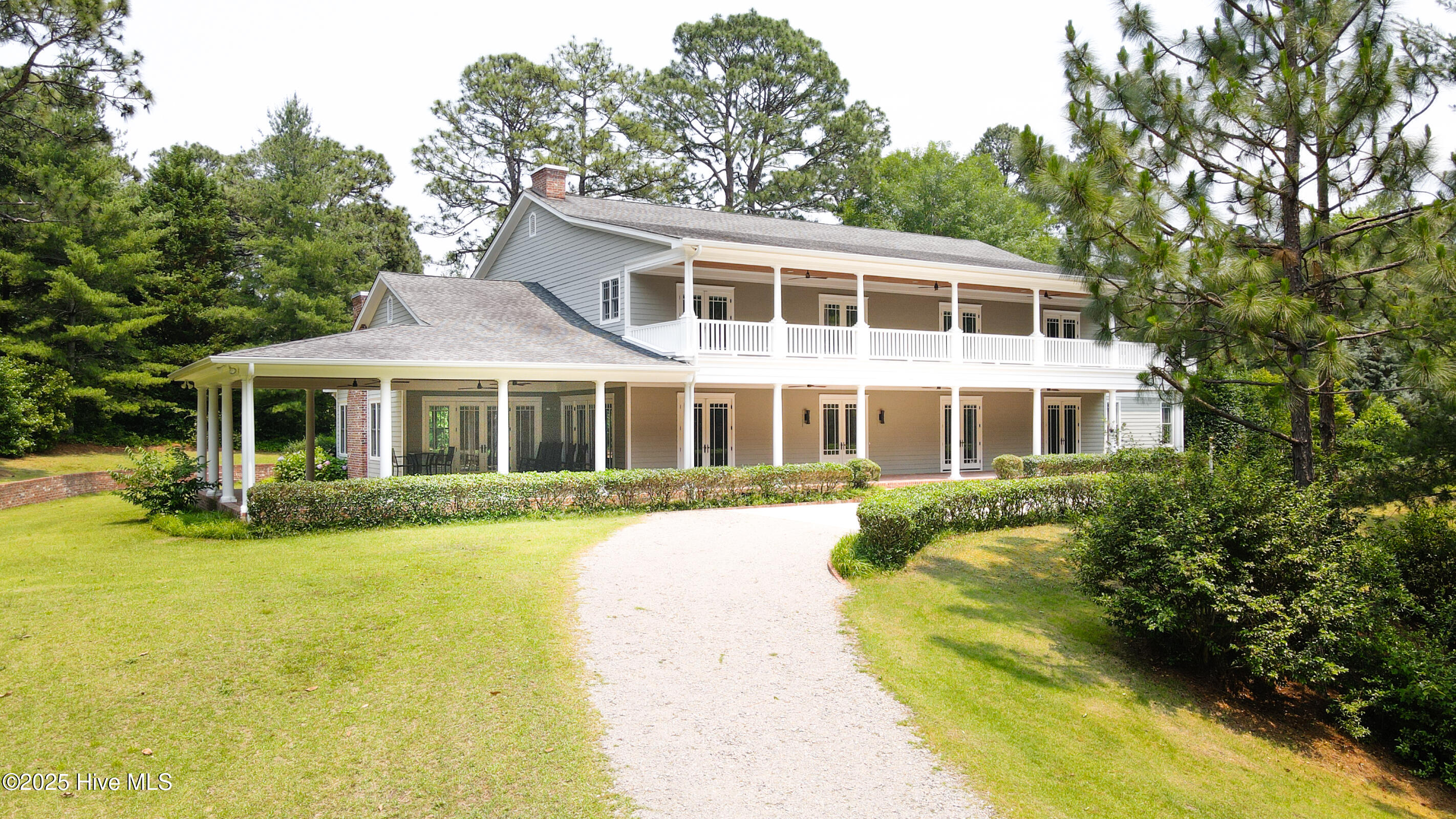 215 Inverrary Road Property Photo 1