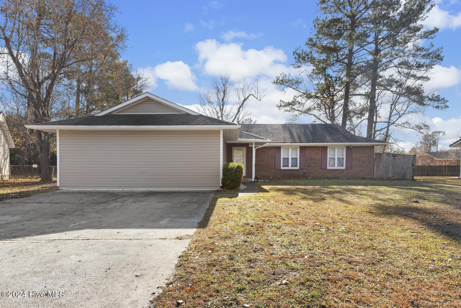 416 Sitton Place Property Photo 1