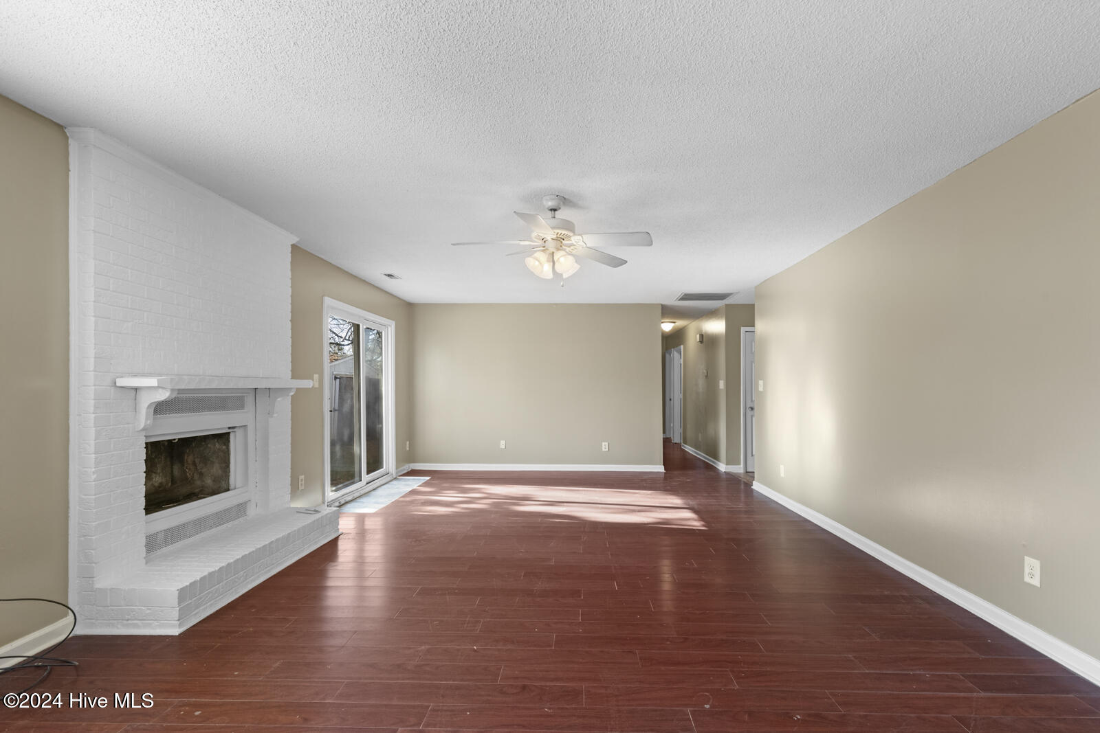 416 Sitton Place Property Photo 10