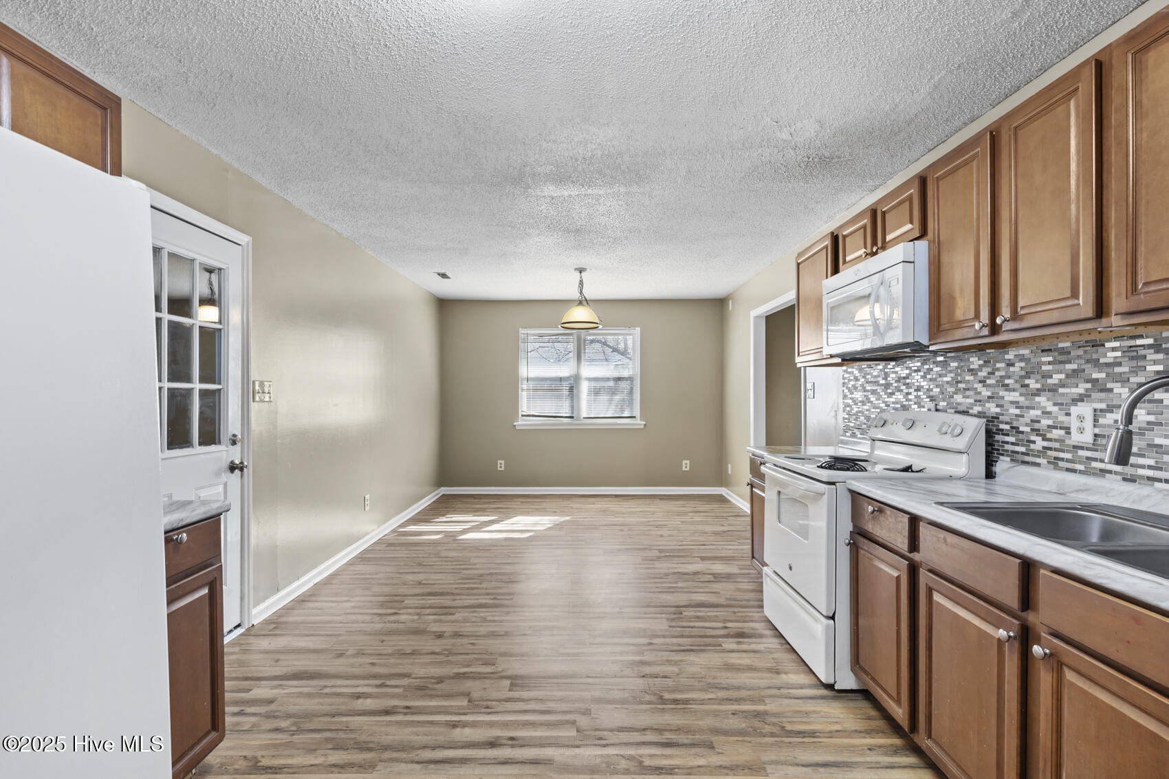 416 Sitton Place Property Photo 15