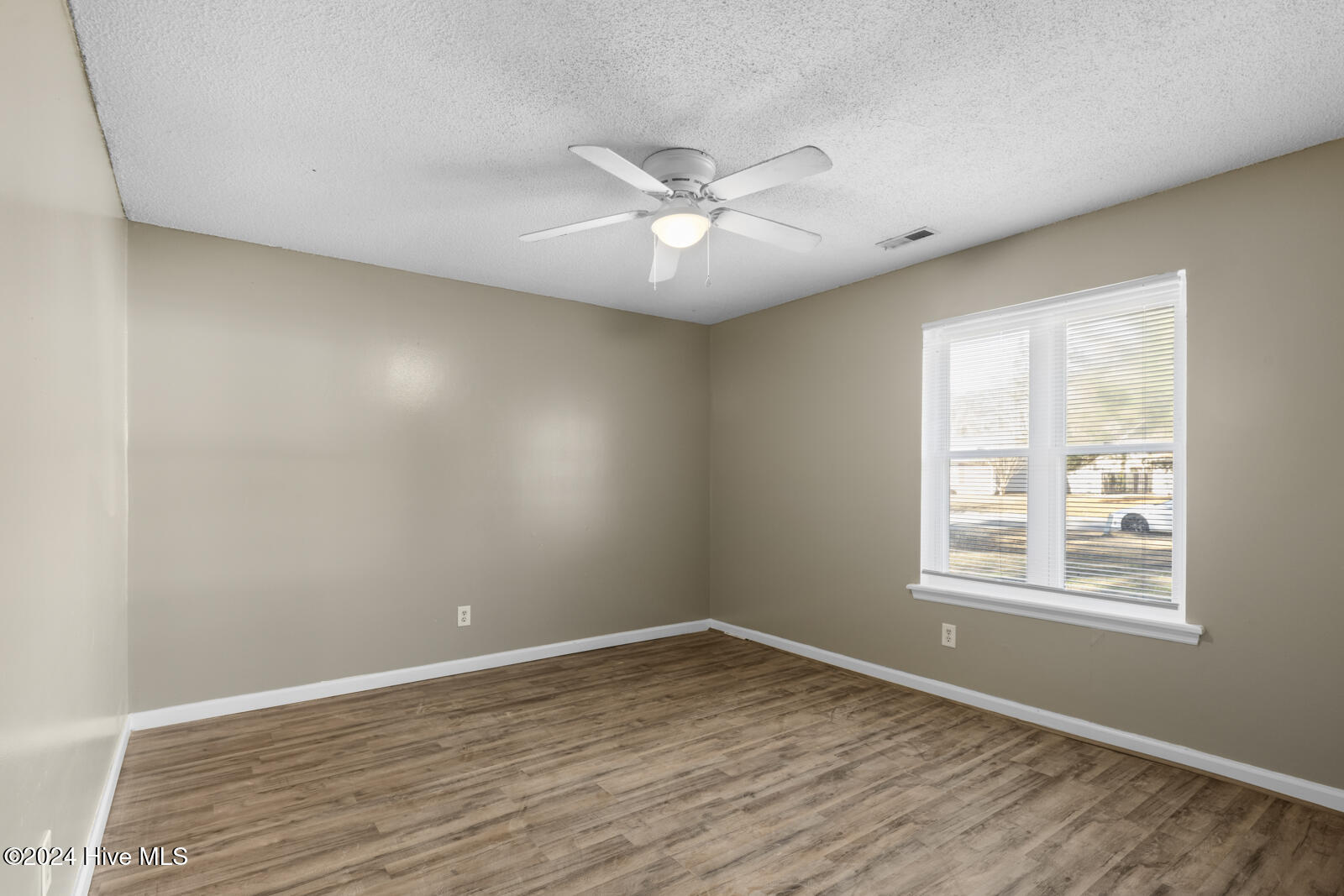 416 Sitton Place Property Photo 18