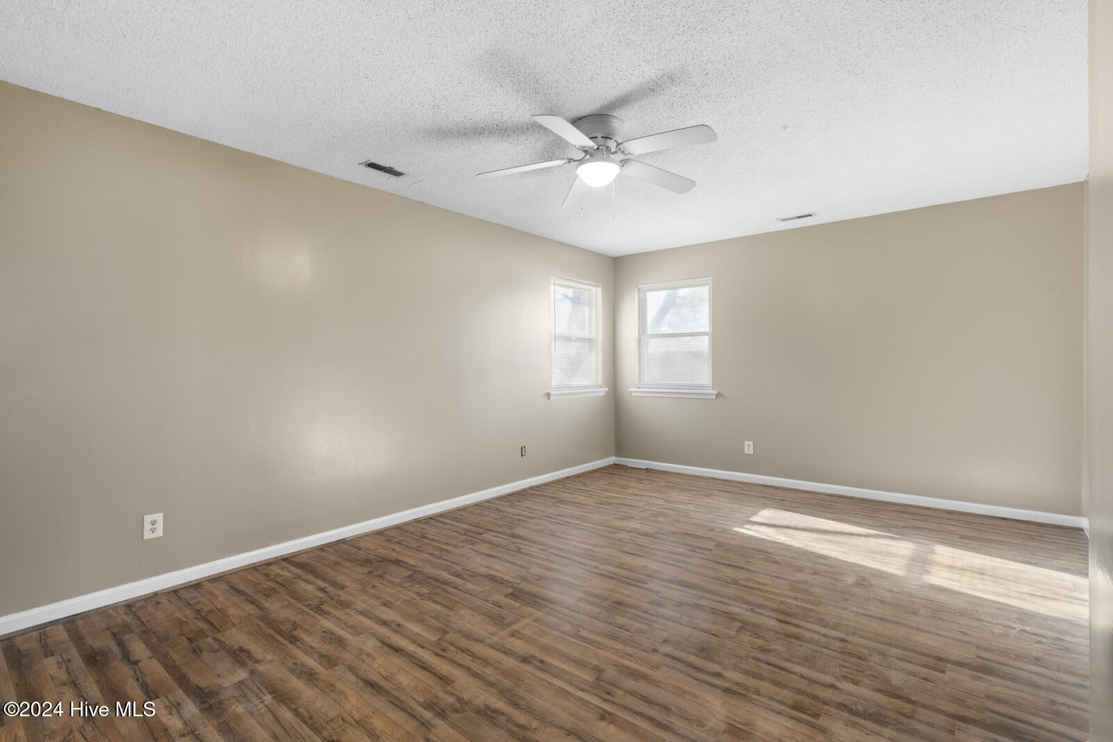 416 Sitton Place Property Photo 22