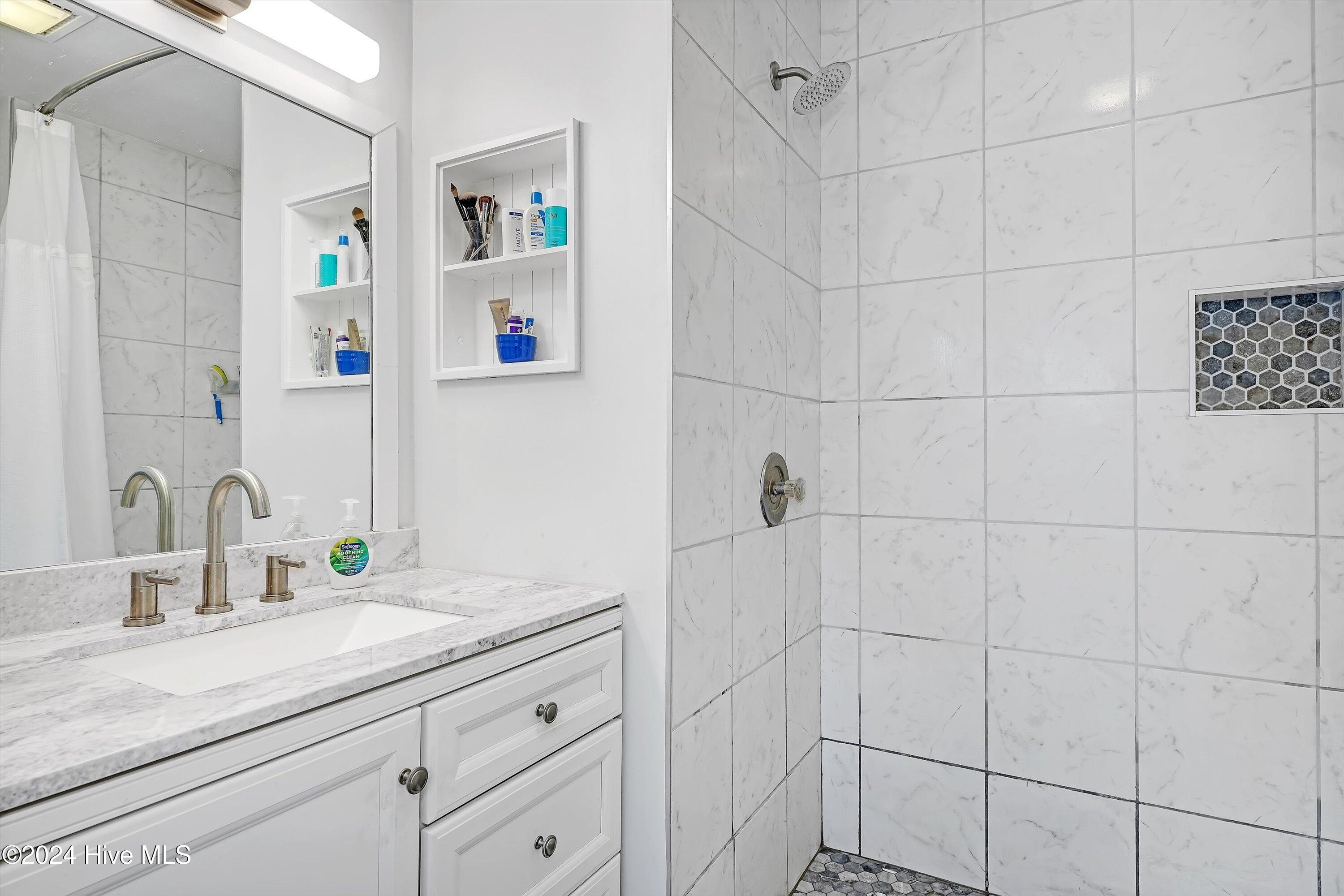752 Indigo Village Court B-2 Property Photo 32