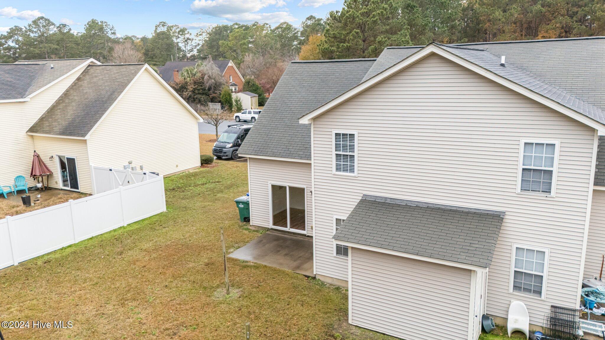 1127 Brownlea Drive B Property Photo 43