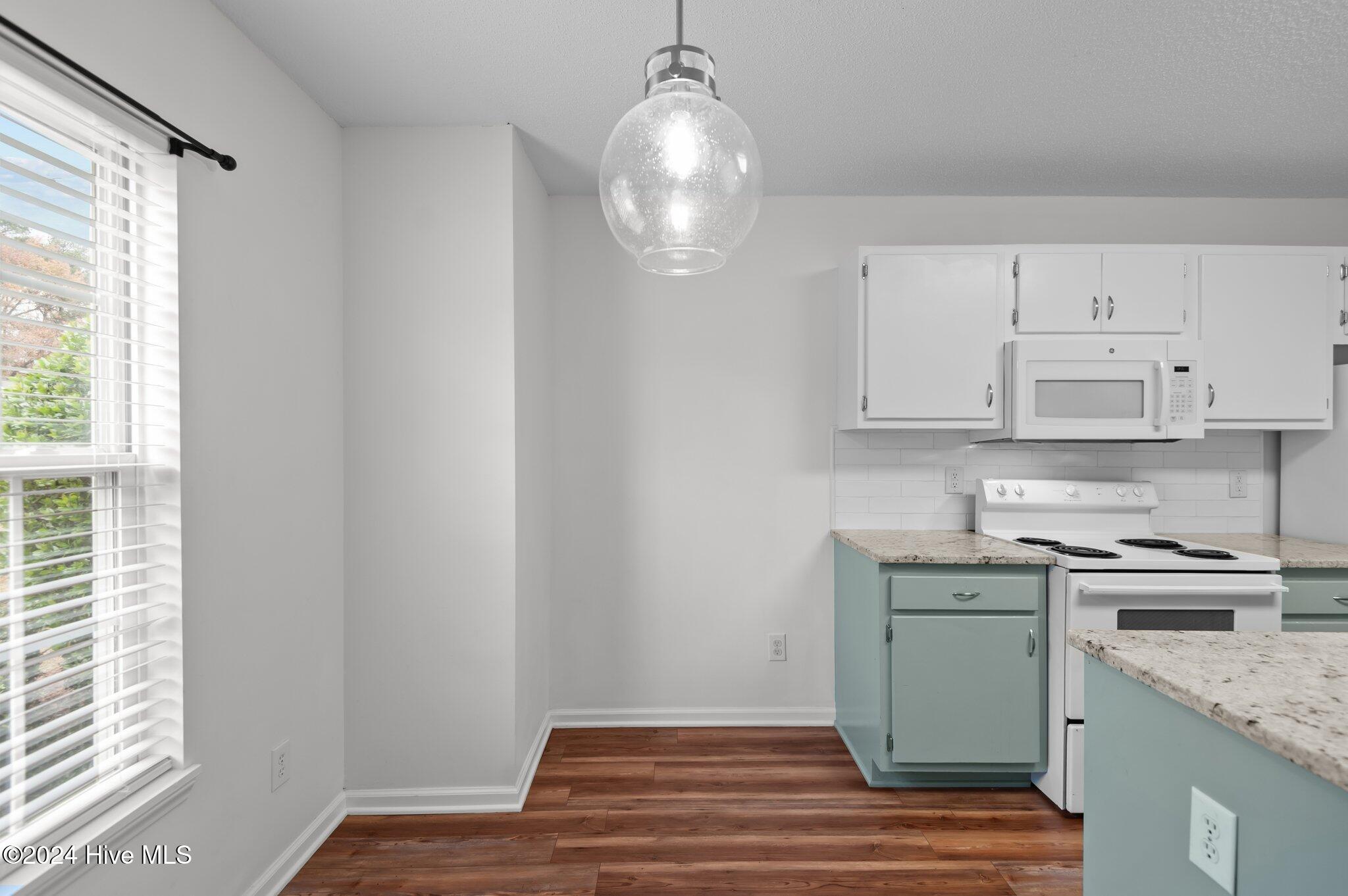 1127 Brownlea Drive A Property Photo 4