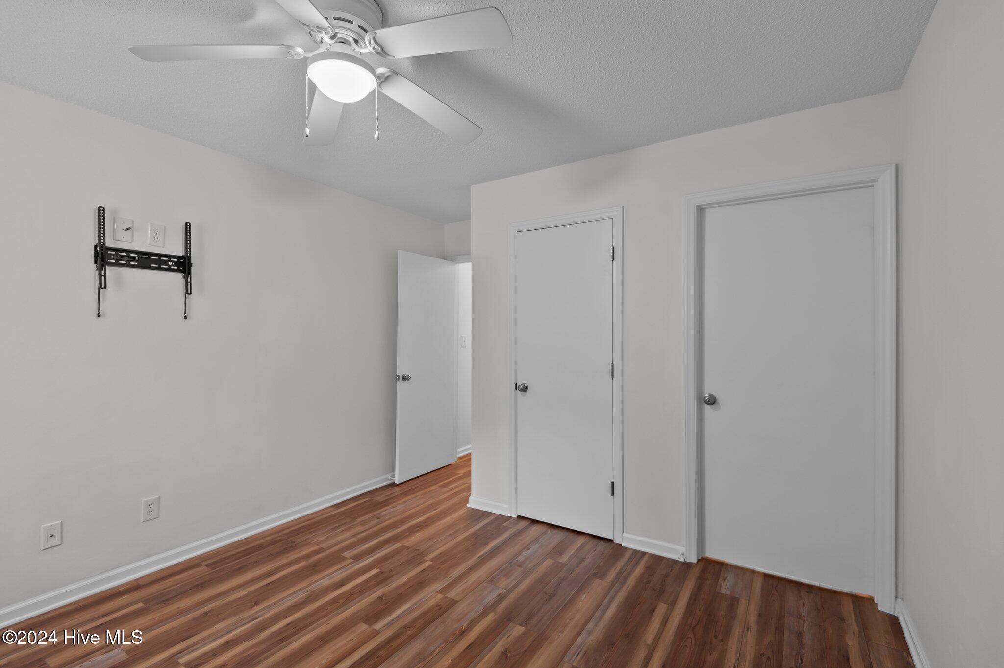 1127 Brownlea Drive A Property Photo 12