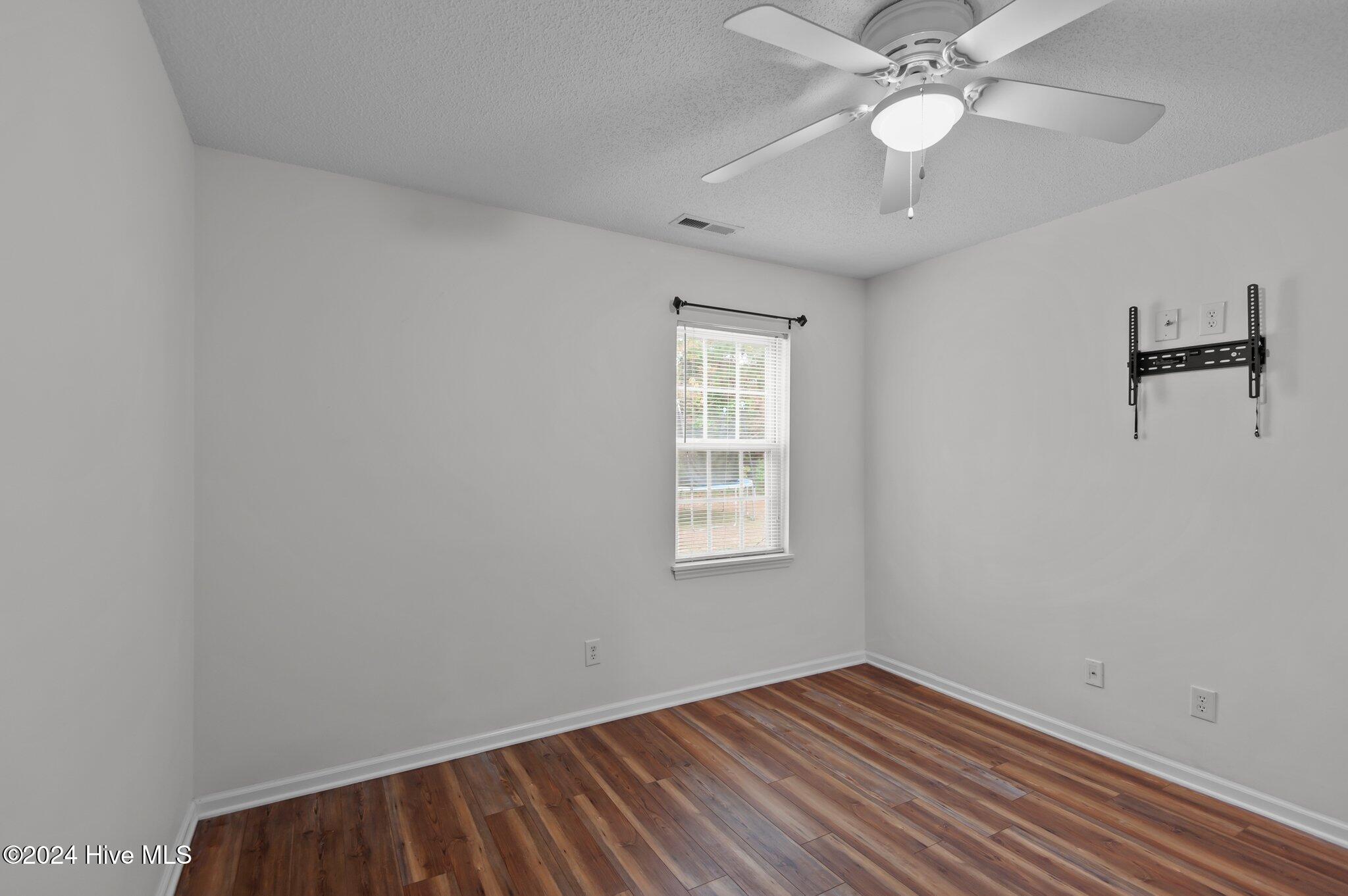 1127 Brownlea Drive A Property Photo 13