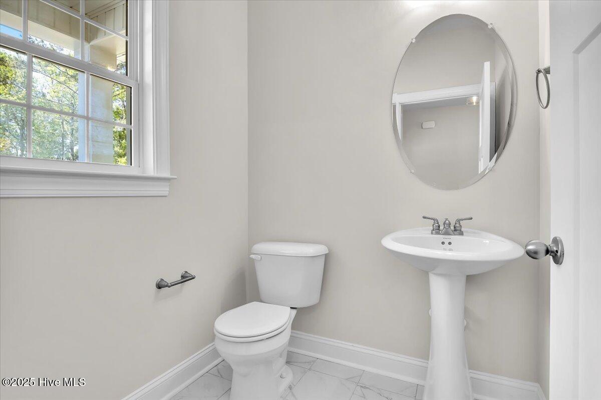 207 Cole Drive Property Photo 8