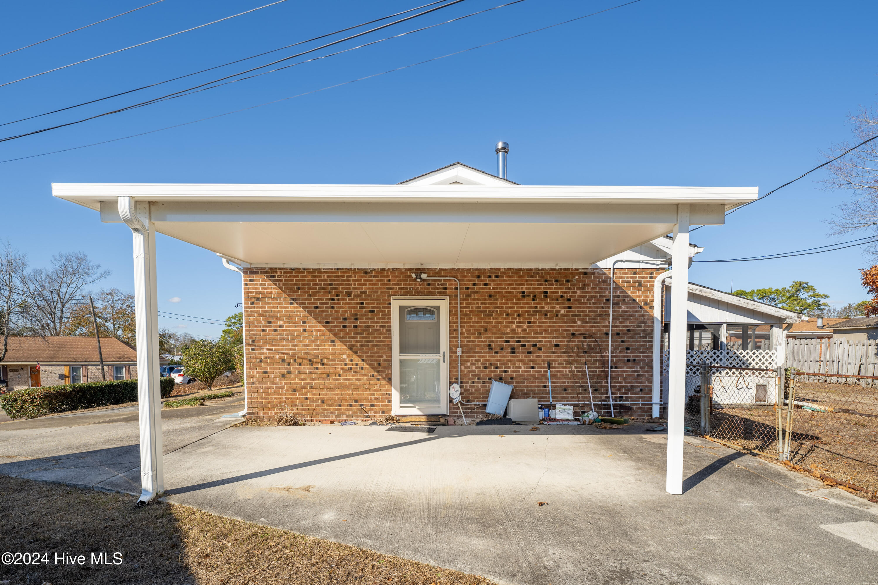 4837 Sandy Court Property Photo 5