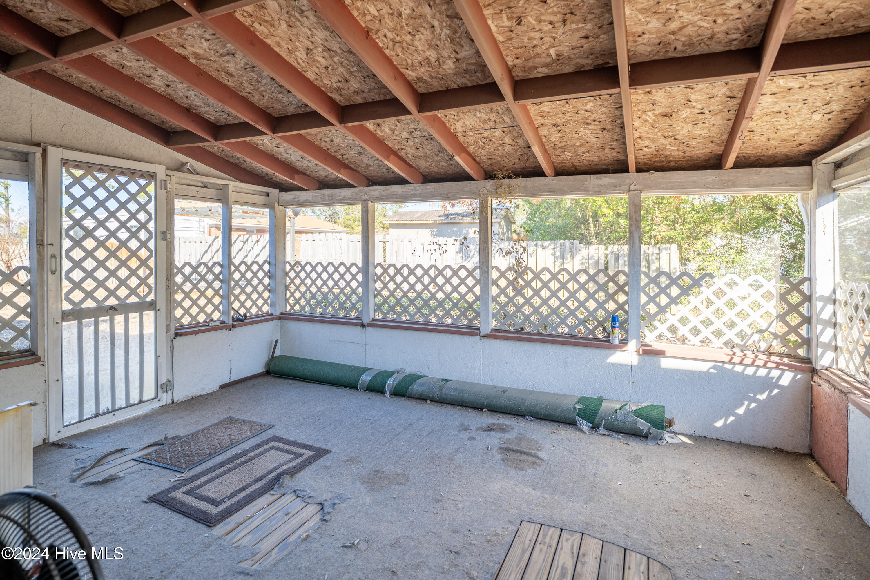 4837 Sandy Court Property Photo 9