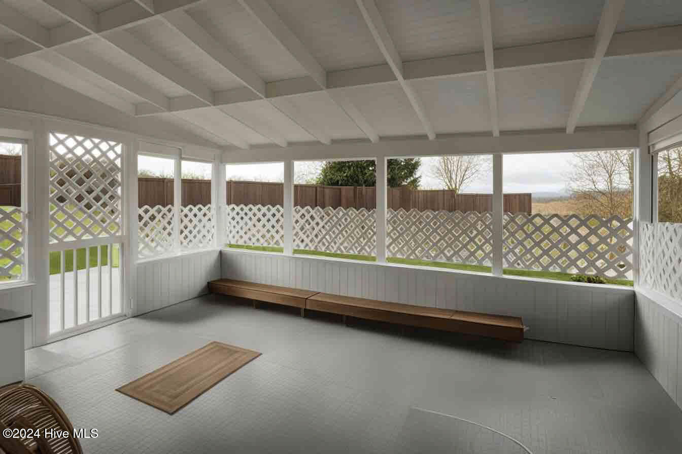 4837 Sandy Court Property Photo 10