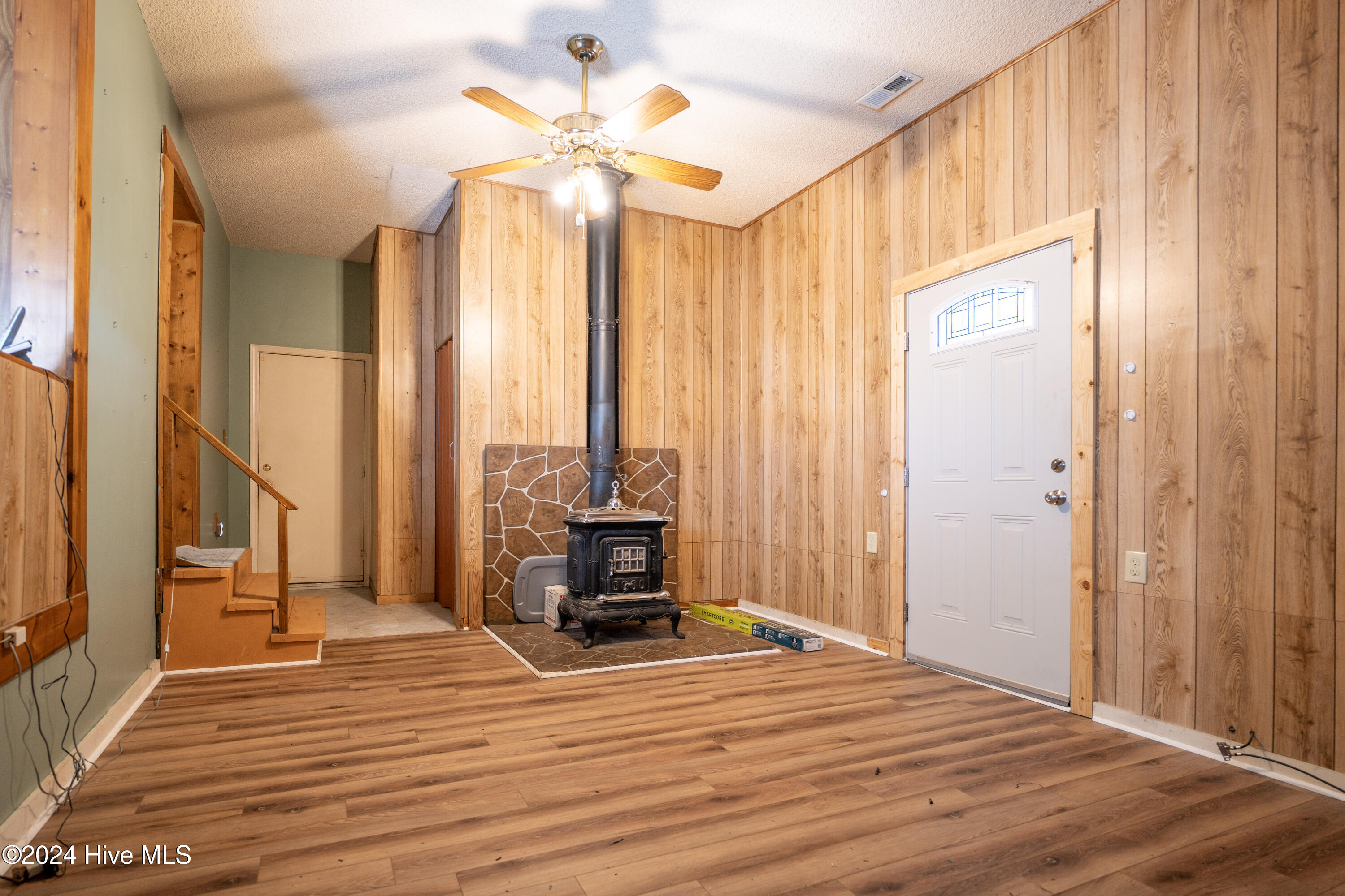 4837 Sandy Court Property Photo 24