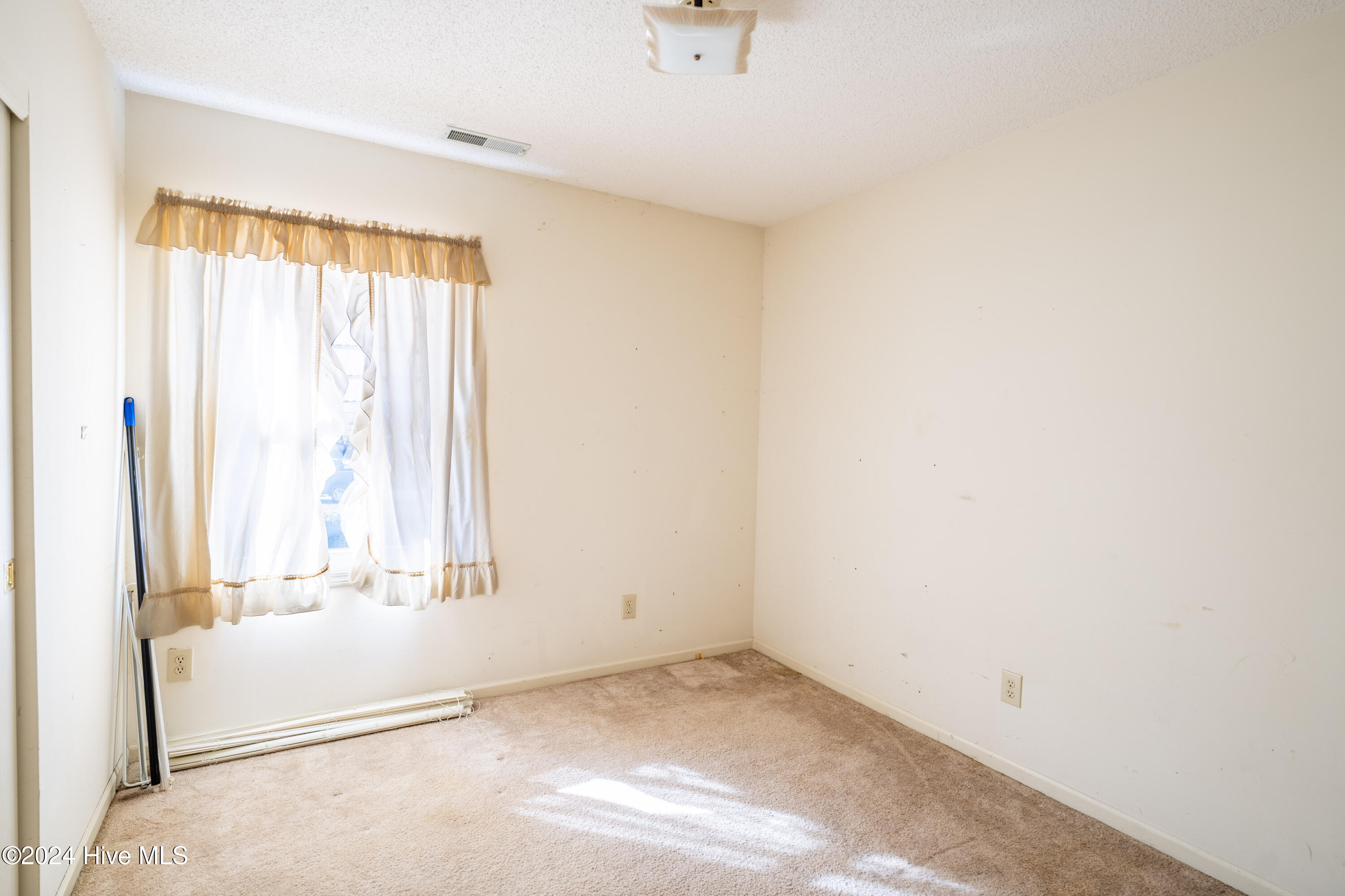 4837 Sandy Court Property Photo 26
