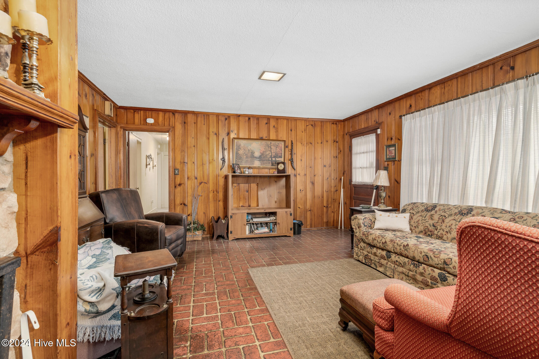 101 Crestview Road Property Photo 12