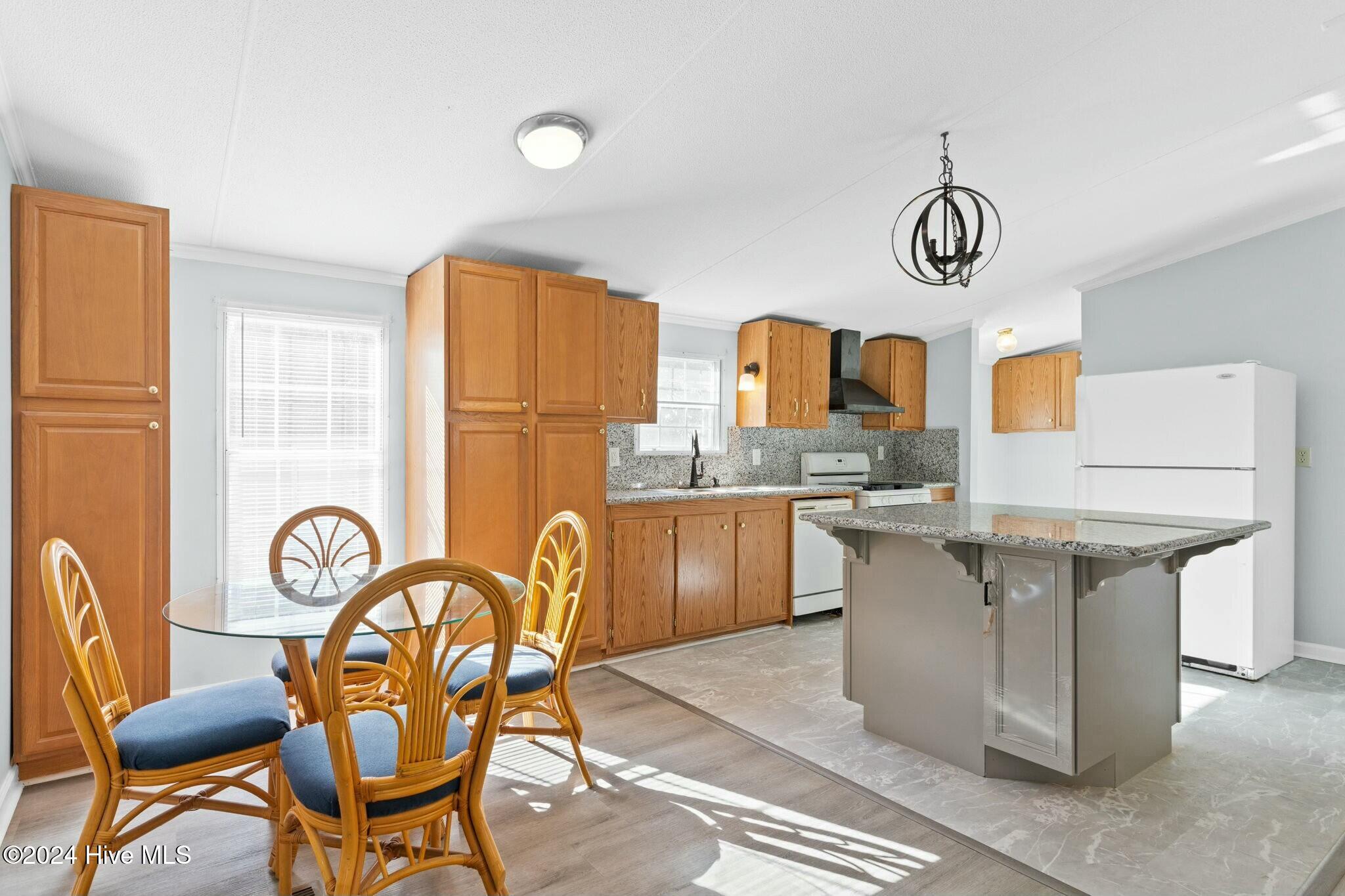 463 Kara Drive Property Photo 12