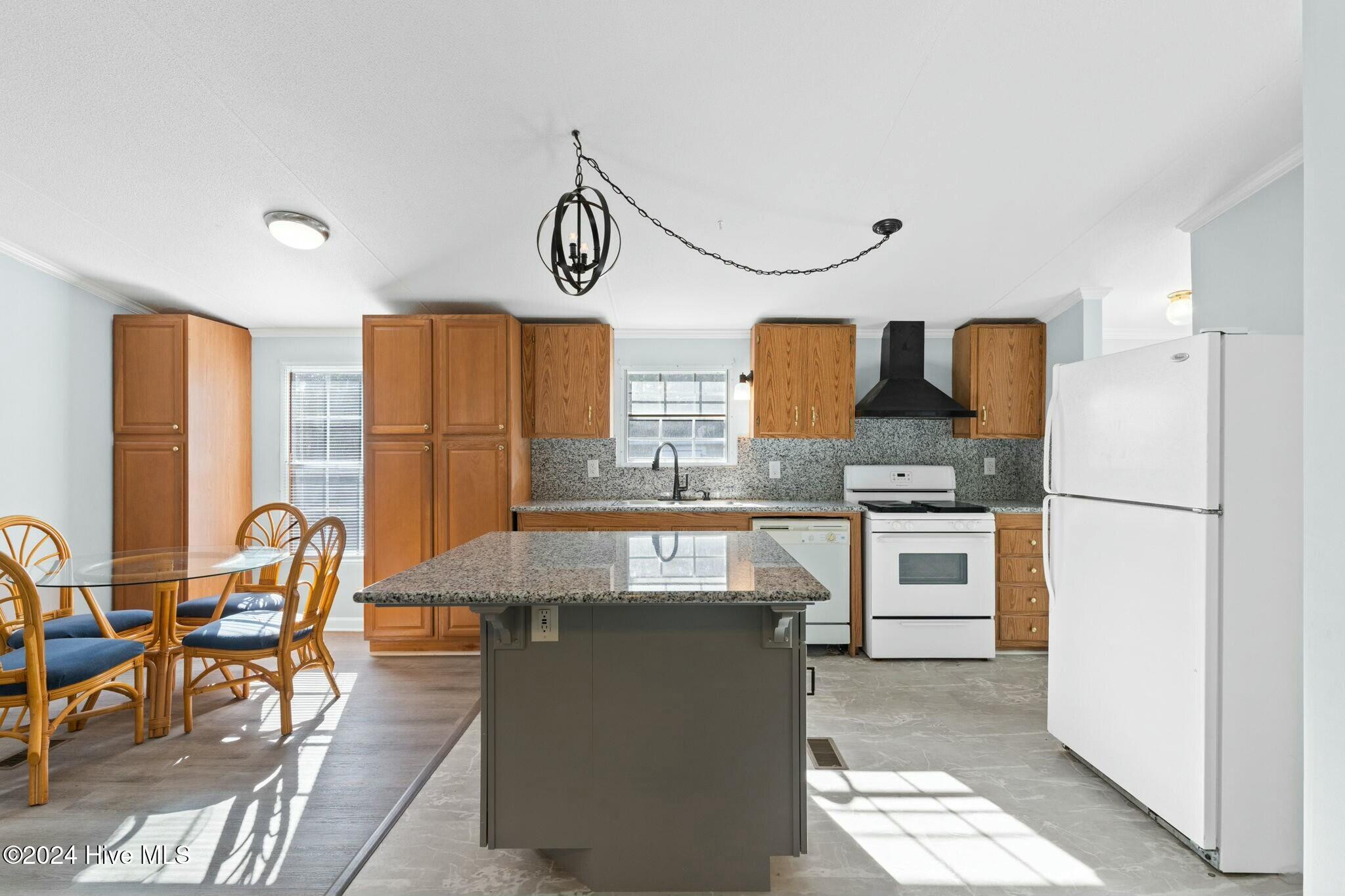 463 Kara Drive Property Photo 14