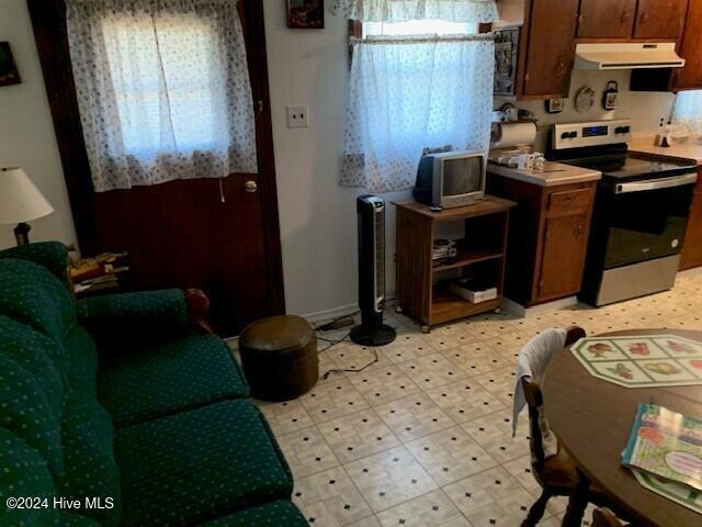 104 Wynn Road Property Photo 7
