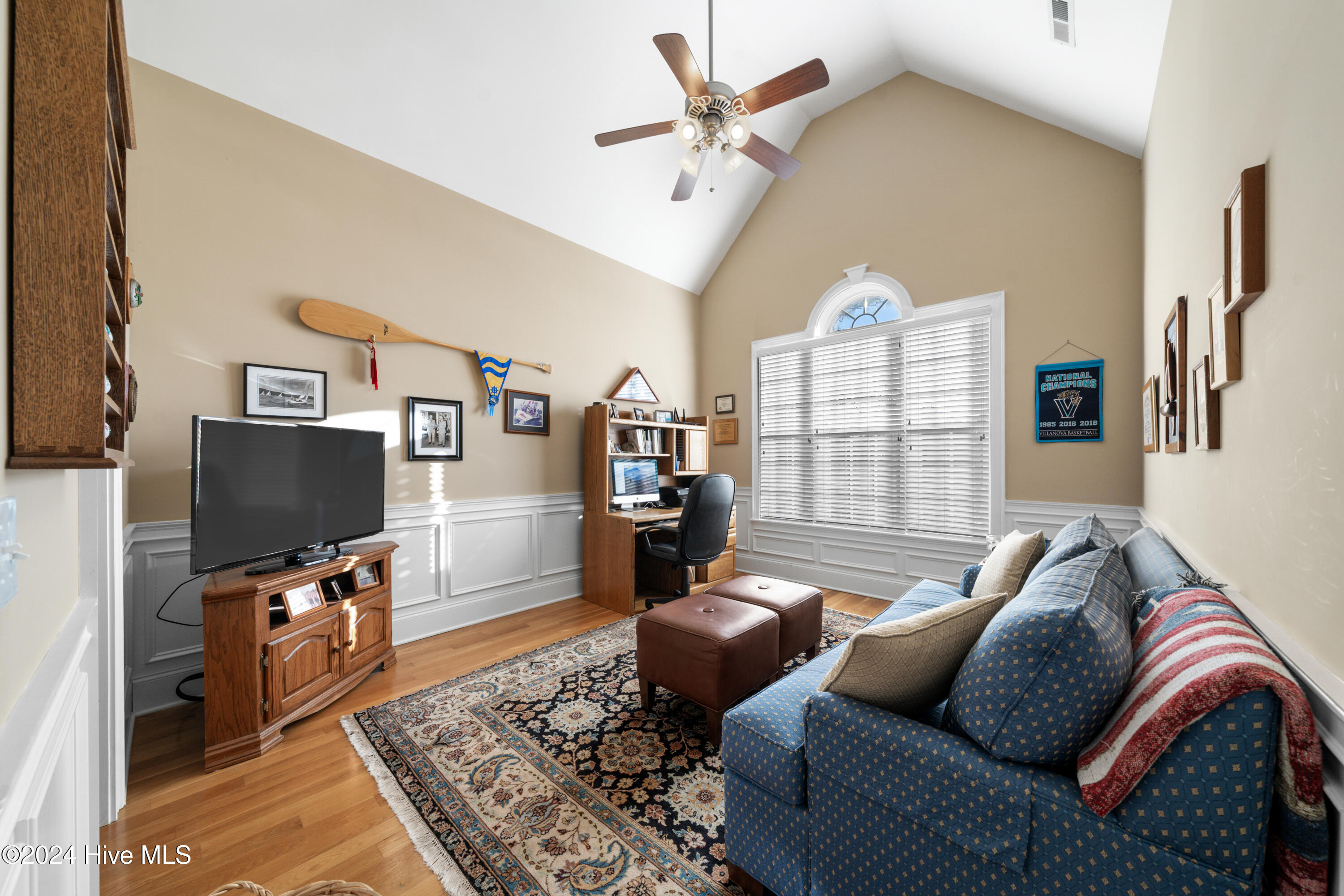 2472 St James Drive Property Photo 41