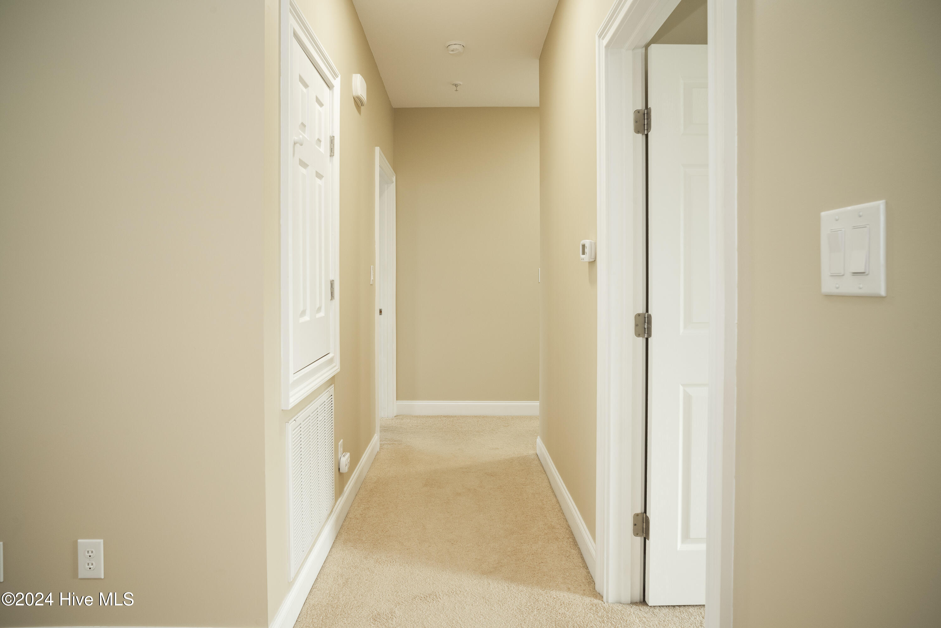 417 Captains Cove Unit E Property Photo 15