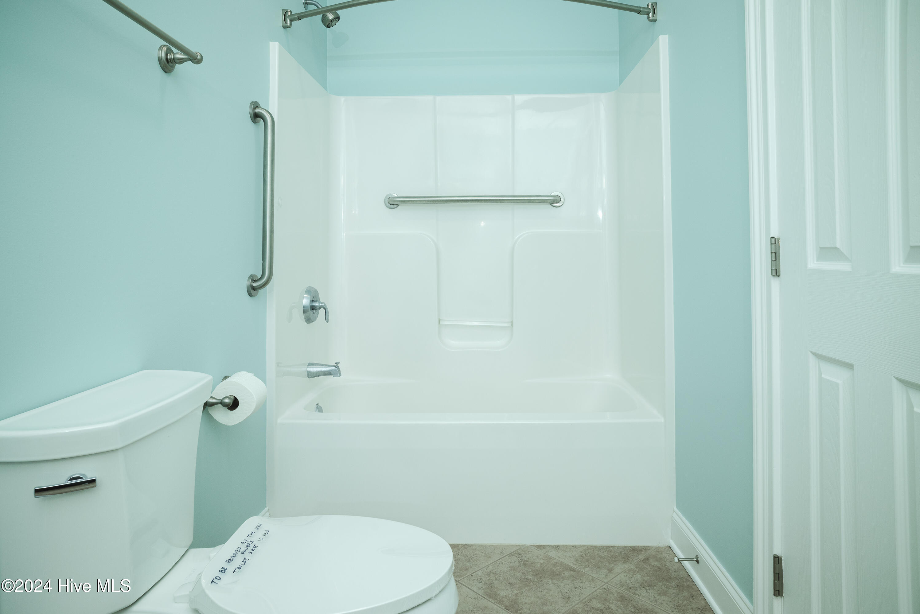 417 Captains Cove Unit E Property Photo 26