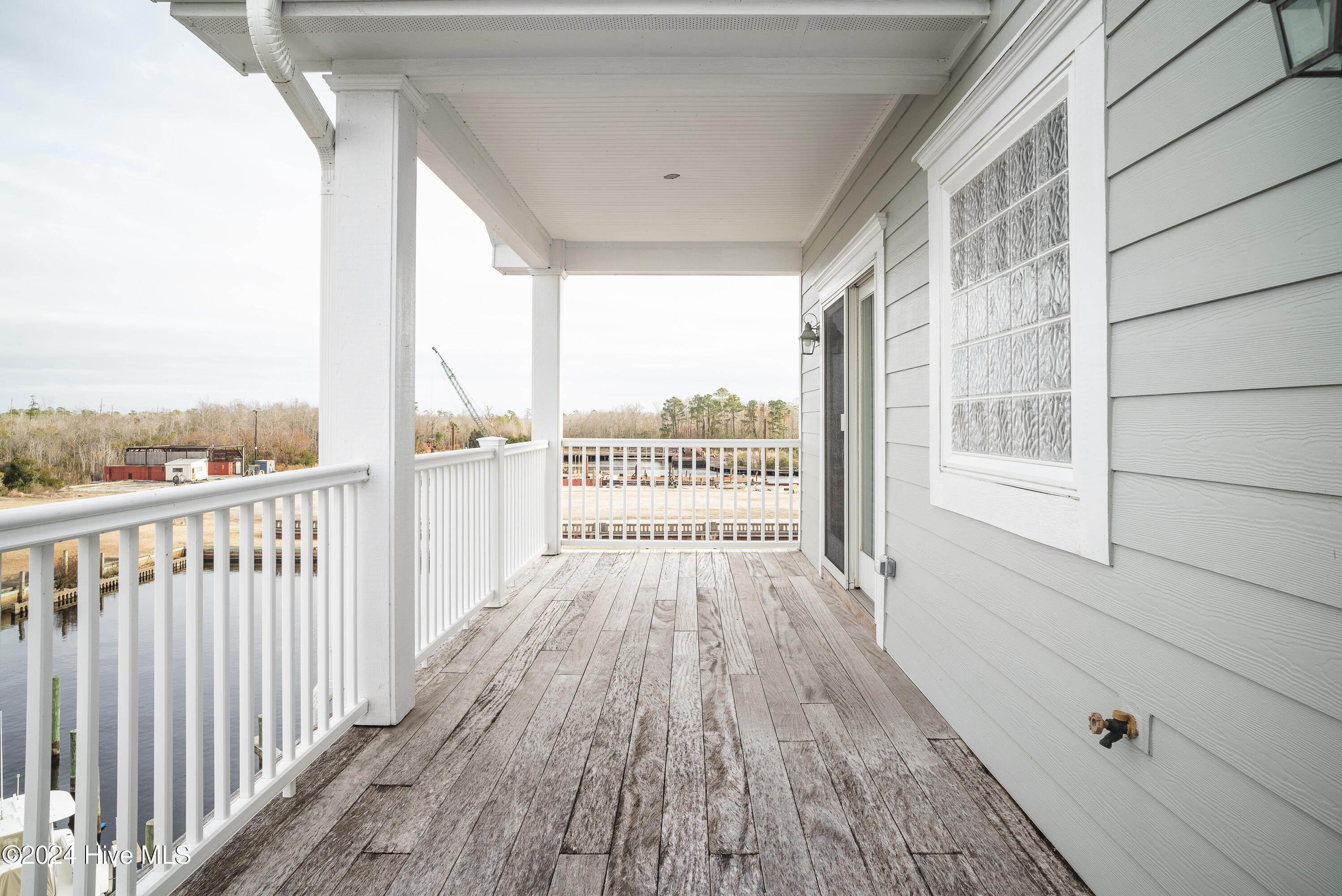 417 Captains Cove Unit E Property Photo 29