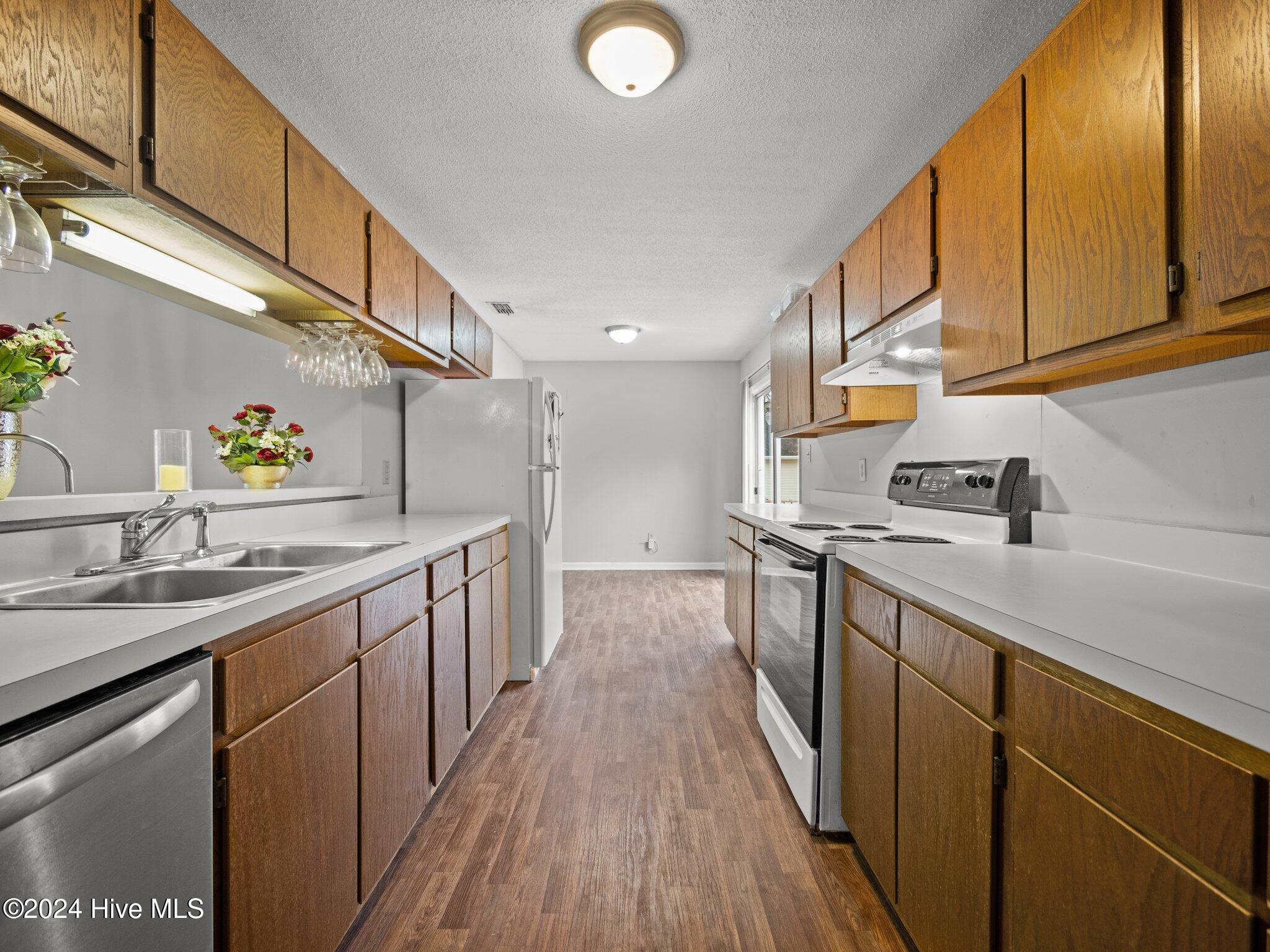 533 Shadowridge Road Property Photo 7