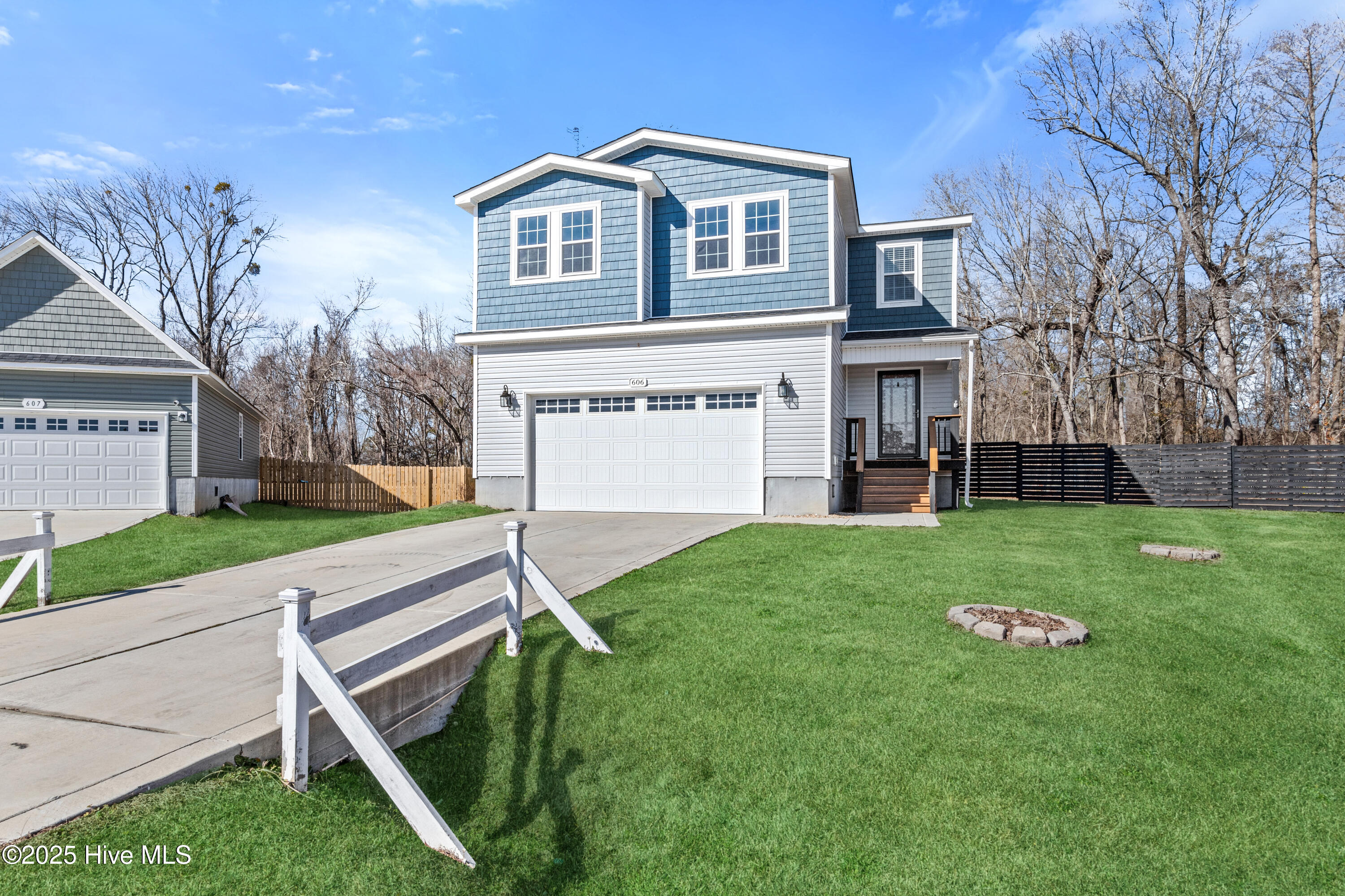 606 Sonata Court Property Photo 2