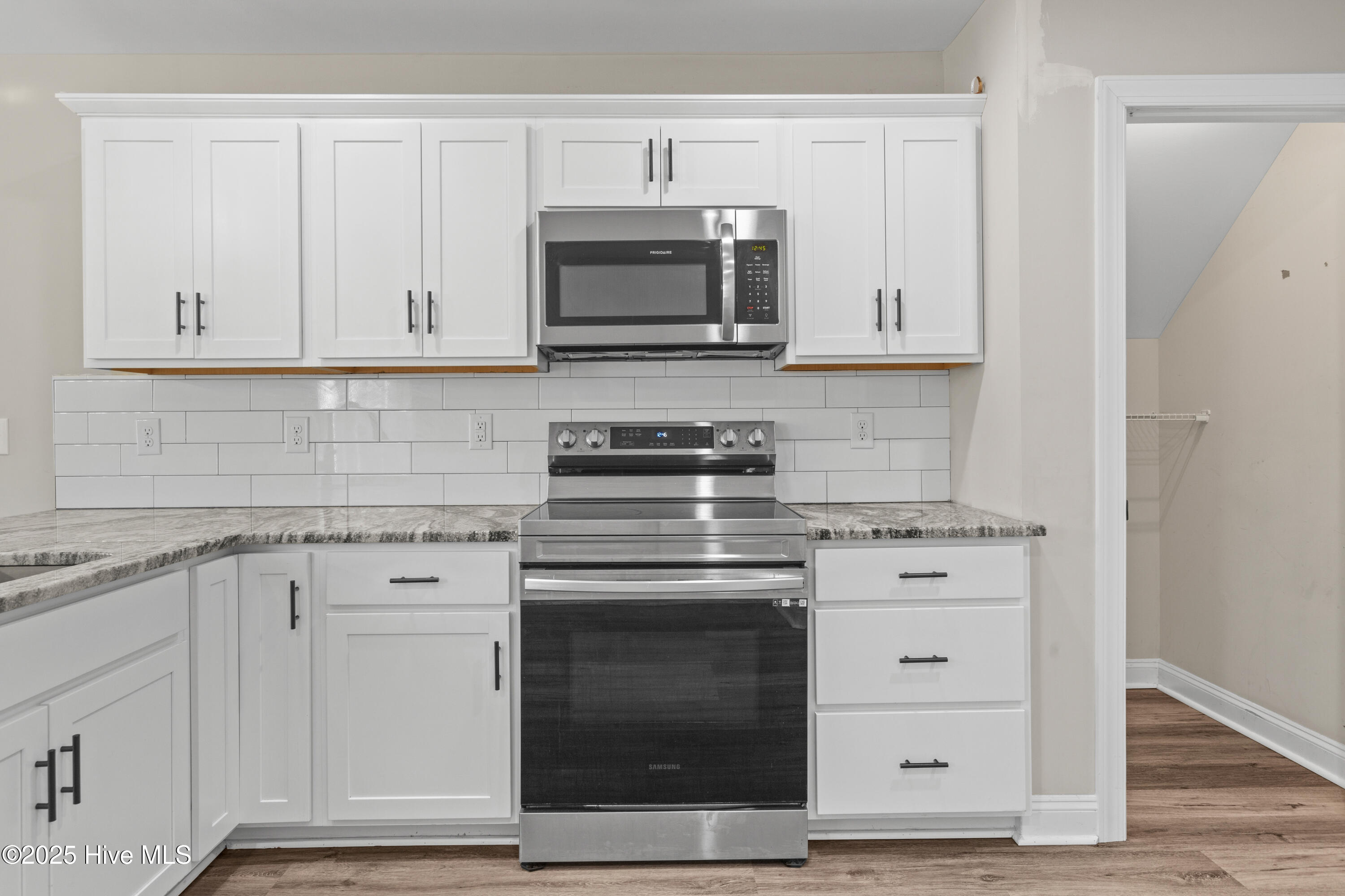 606 Sonata Court Property Photo 9