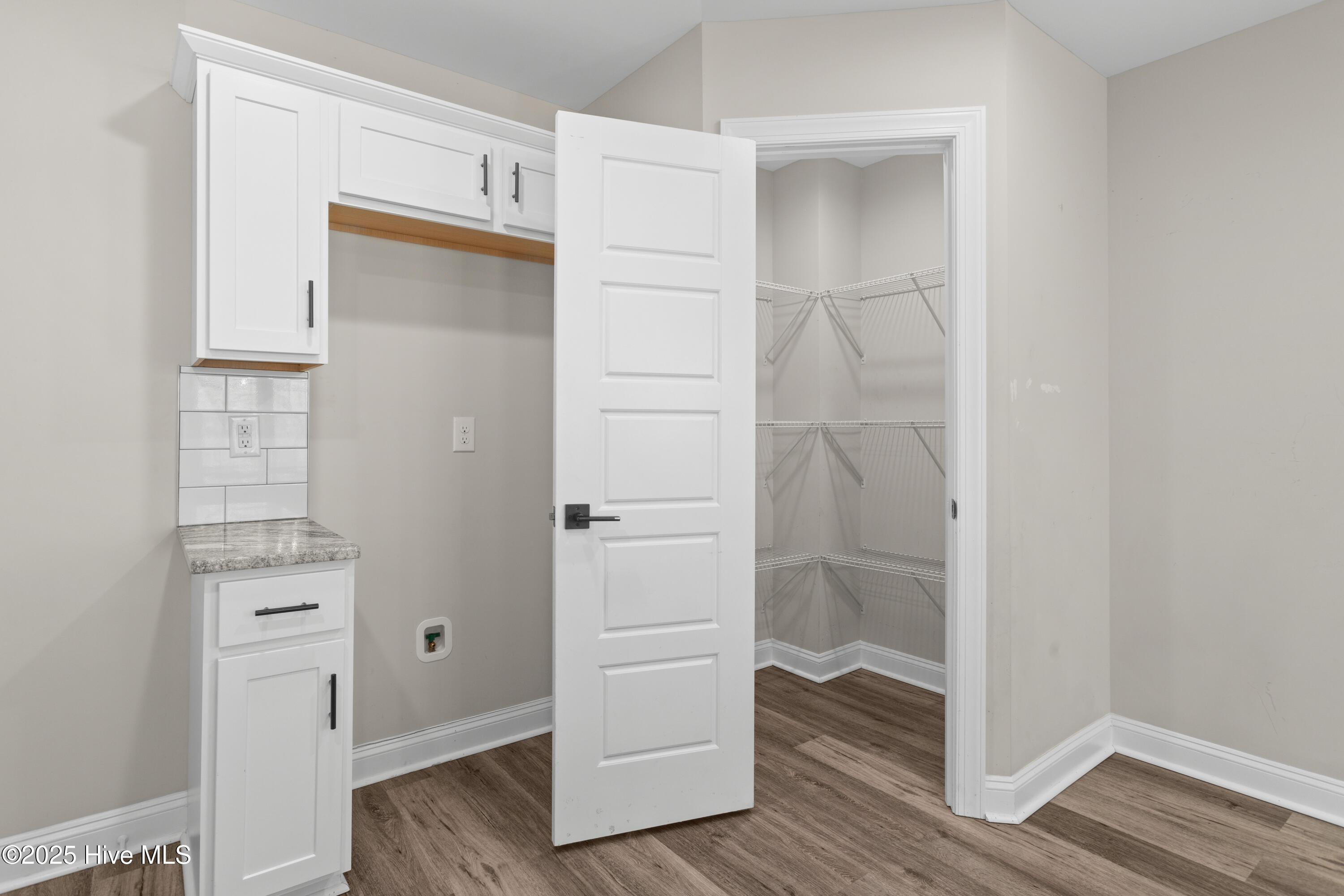 606 Sonata Court Property Photo 11