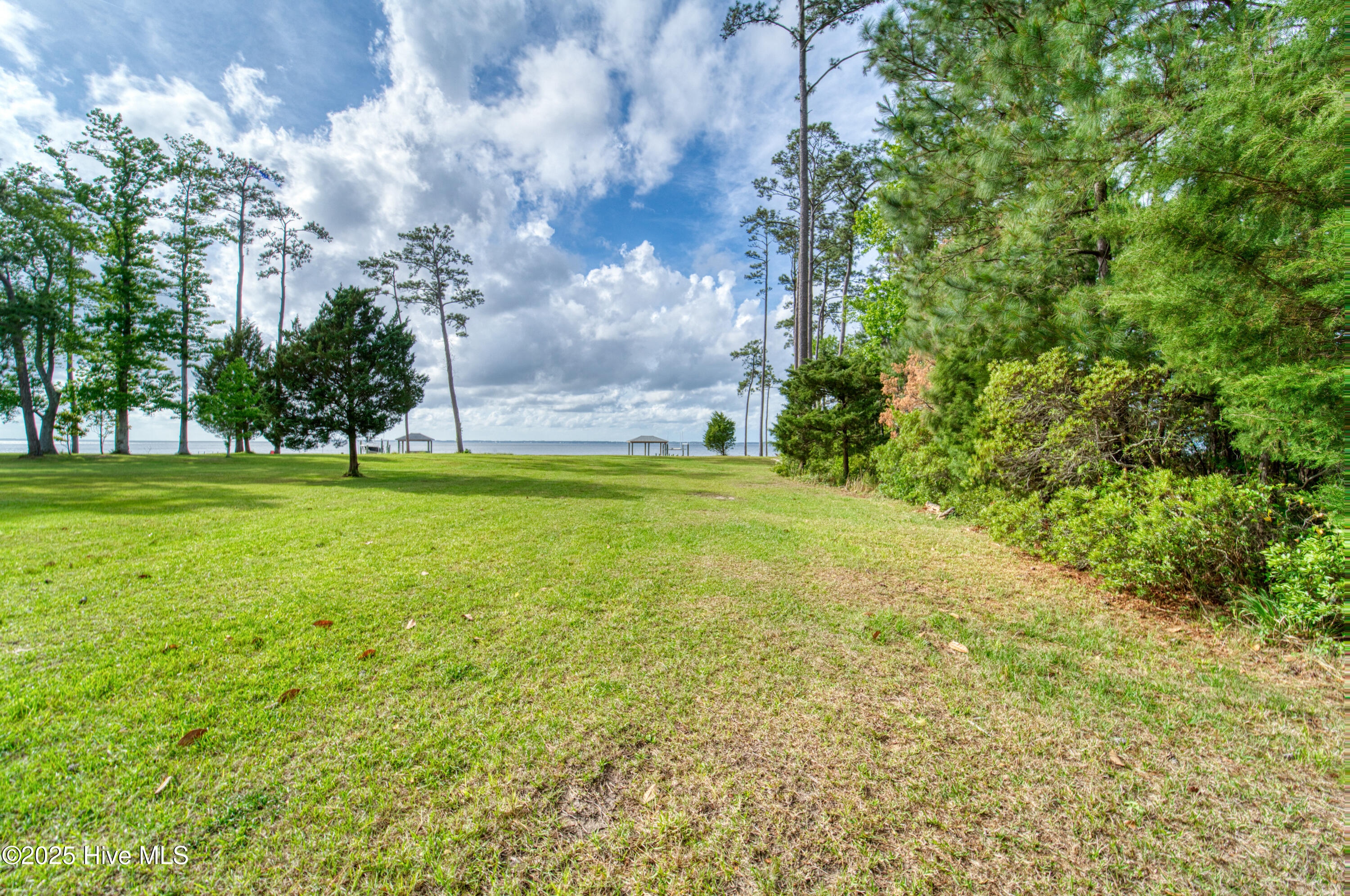 104 Moores Farm Road Property Photo 10