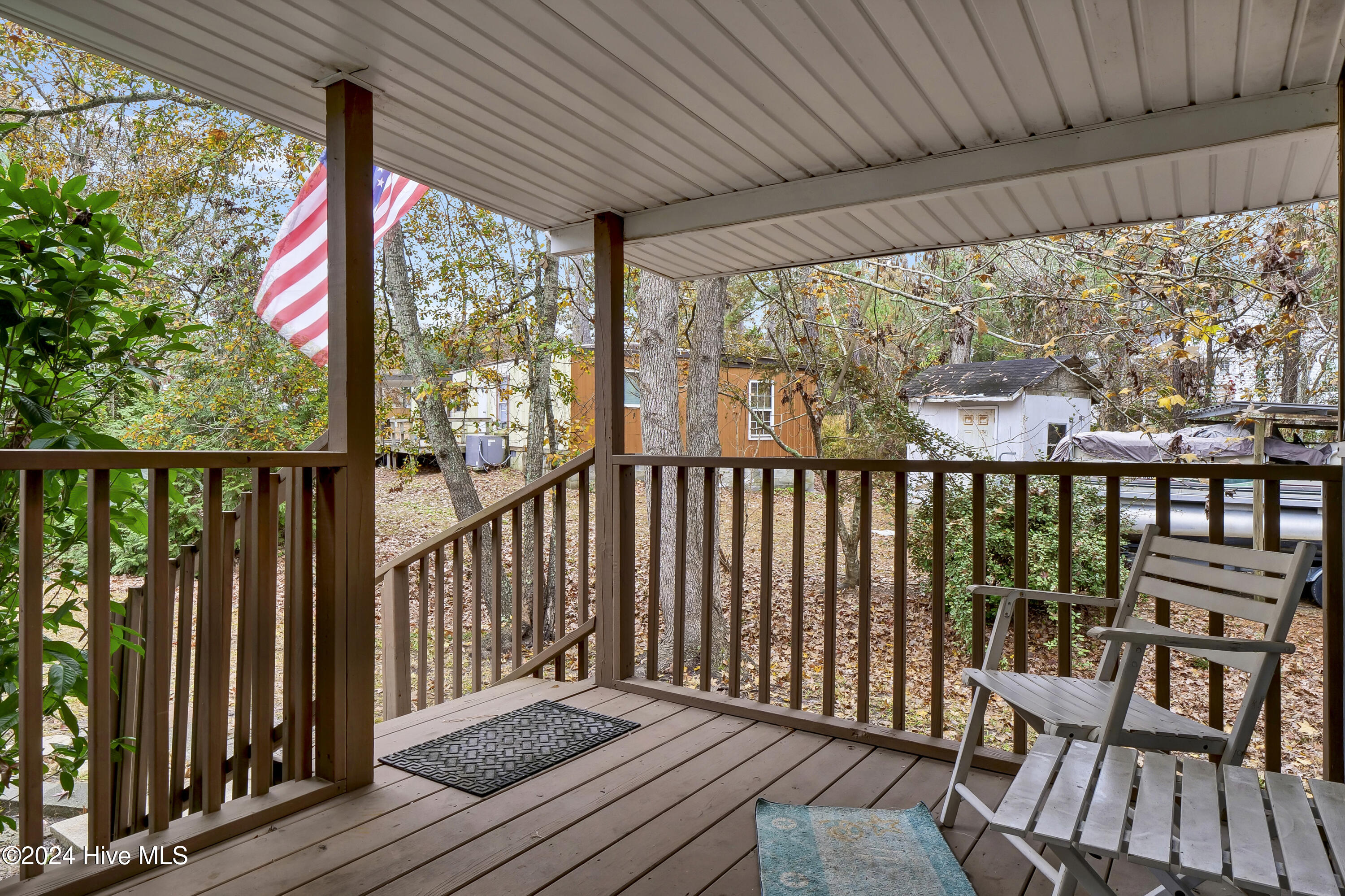 717 Cedar Court Property Photo 4